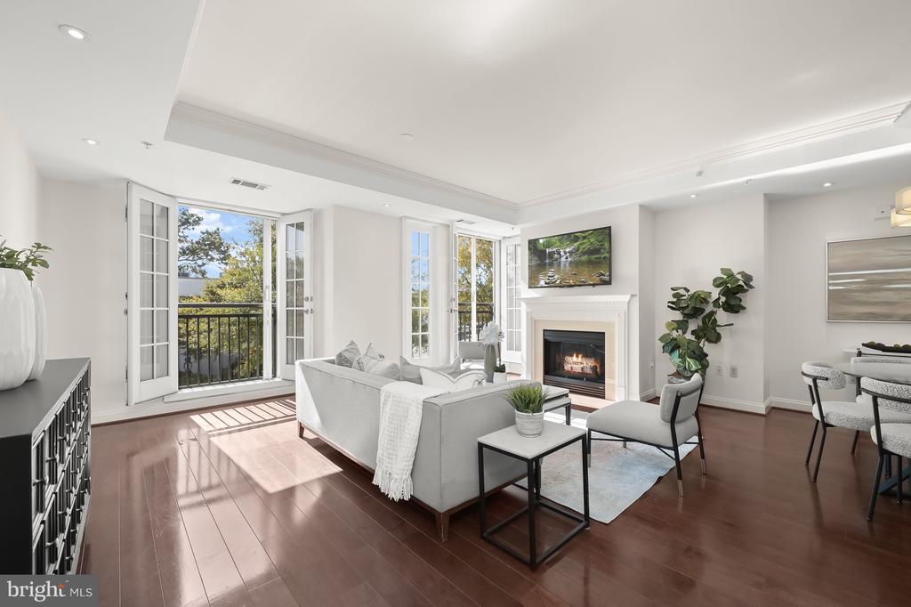 2501 Wisconsin Ave NW #207