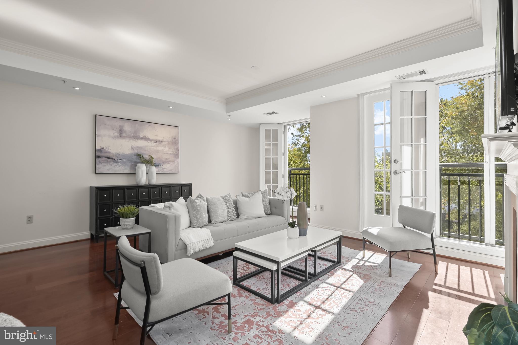 2501 Wisconsin Ave NW #207