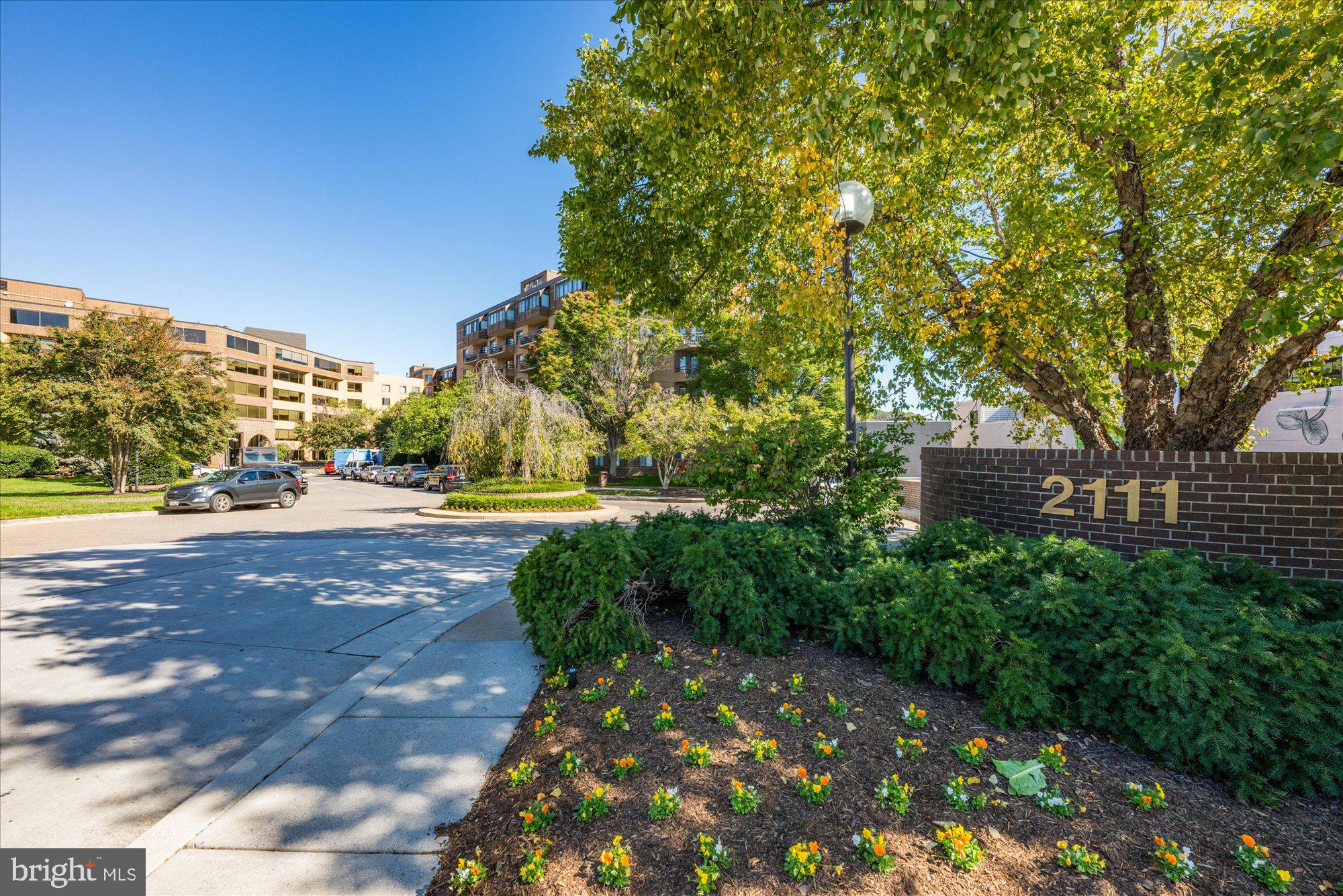 2111 Wisconsin Ave NW #322