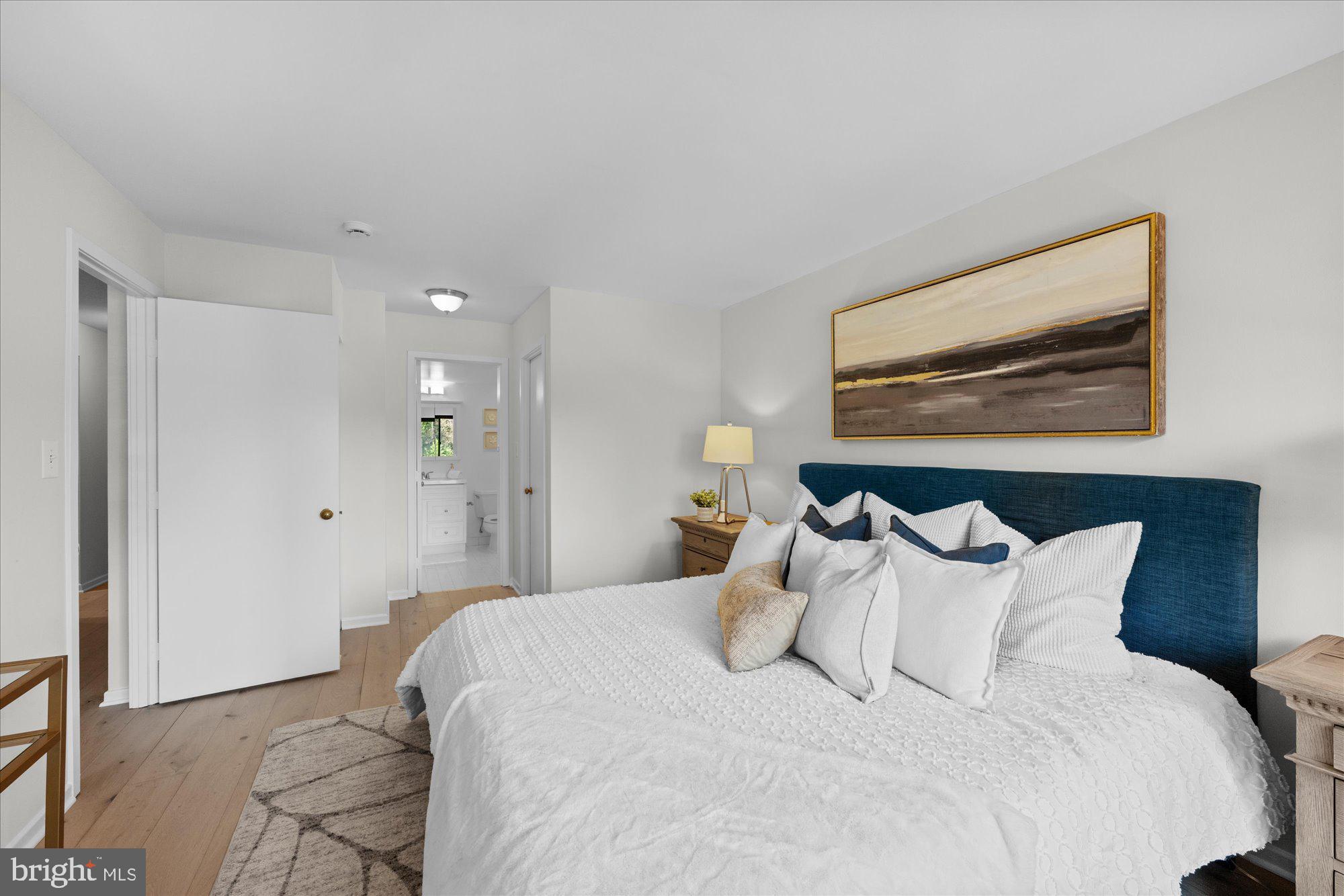 2111 Wisconsin Ave NW #322