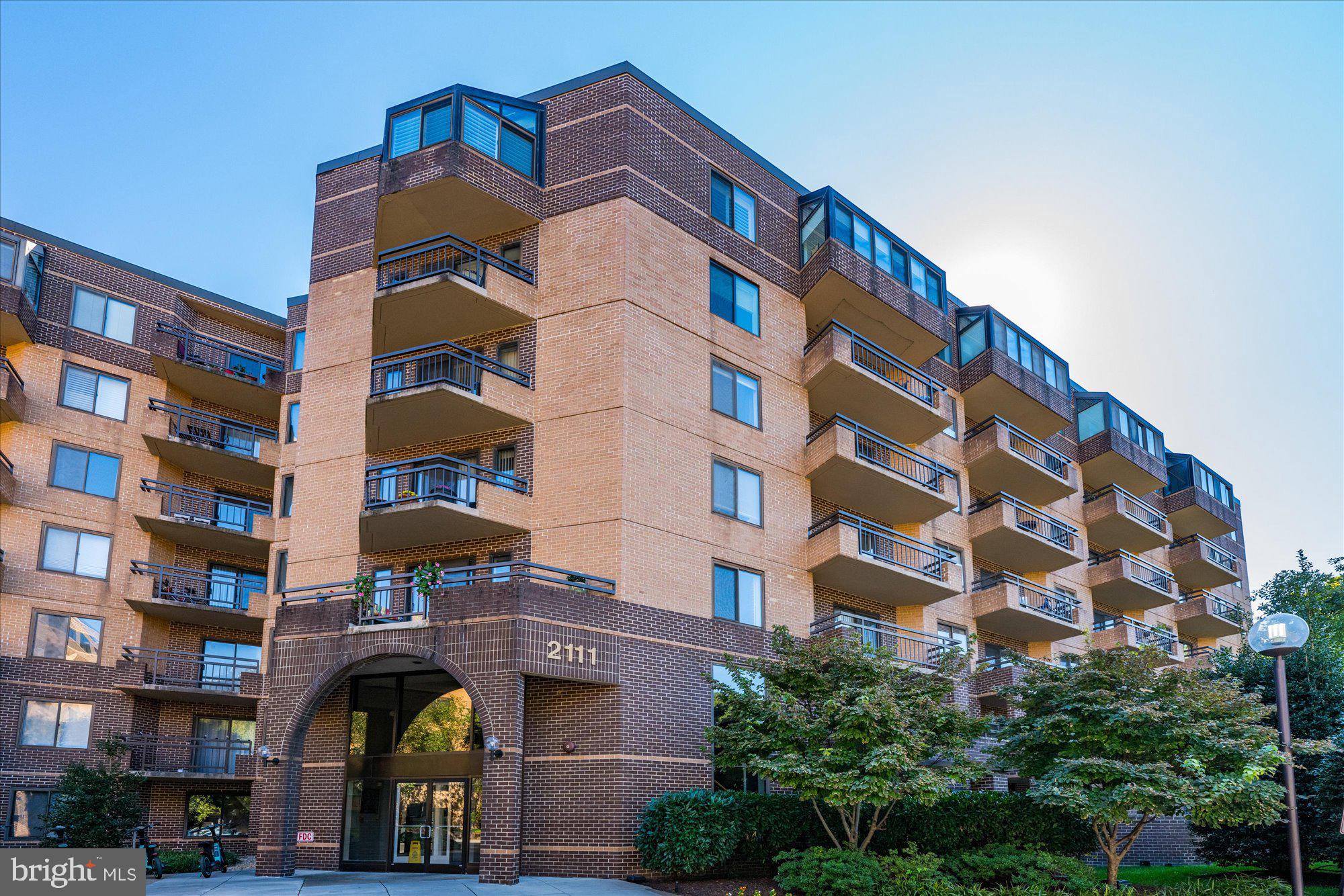 2111 Wisconsin Ave NW #322