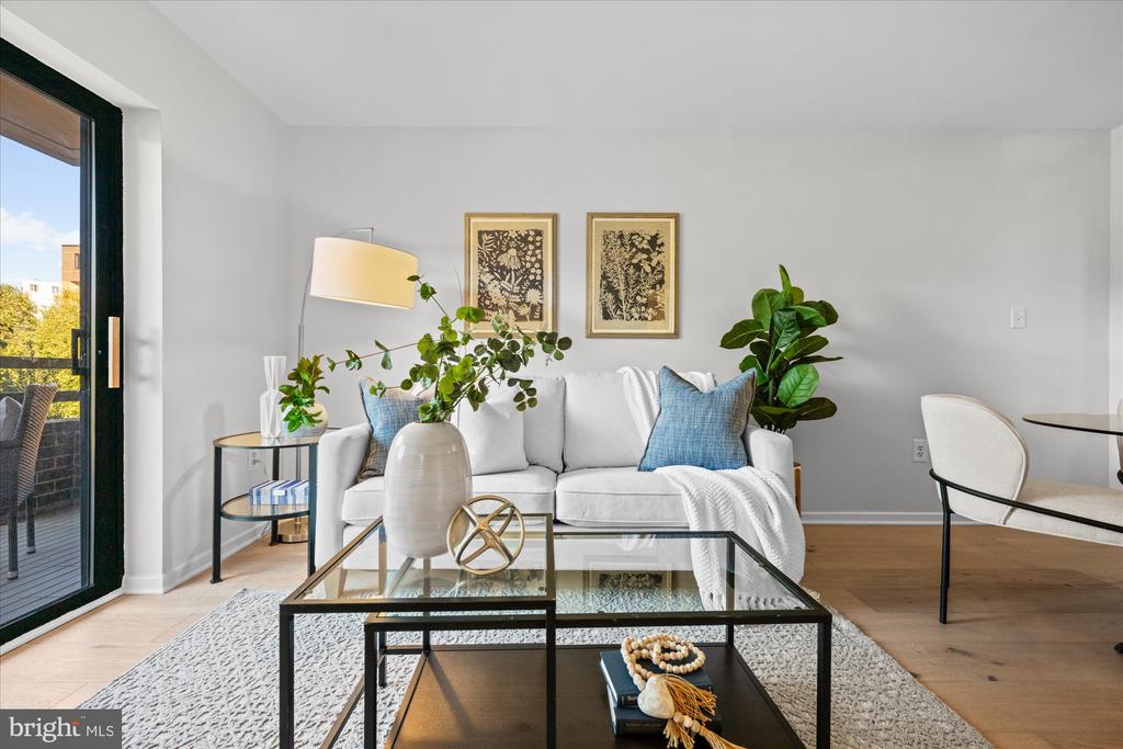 2111 Wisconsin Ave NW #322