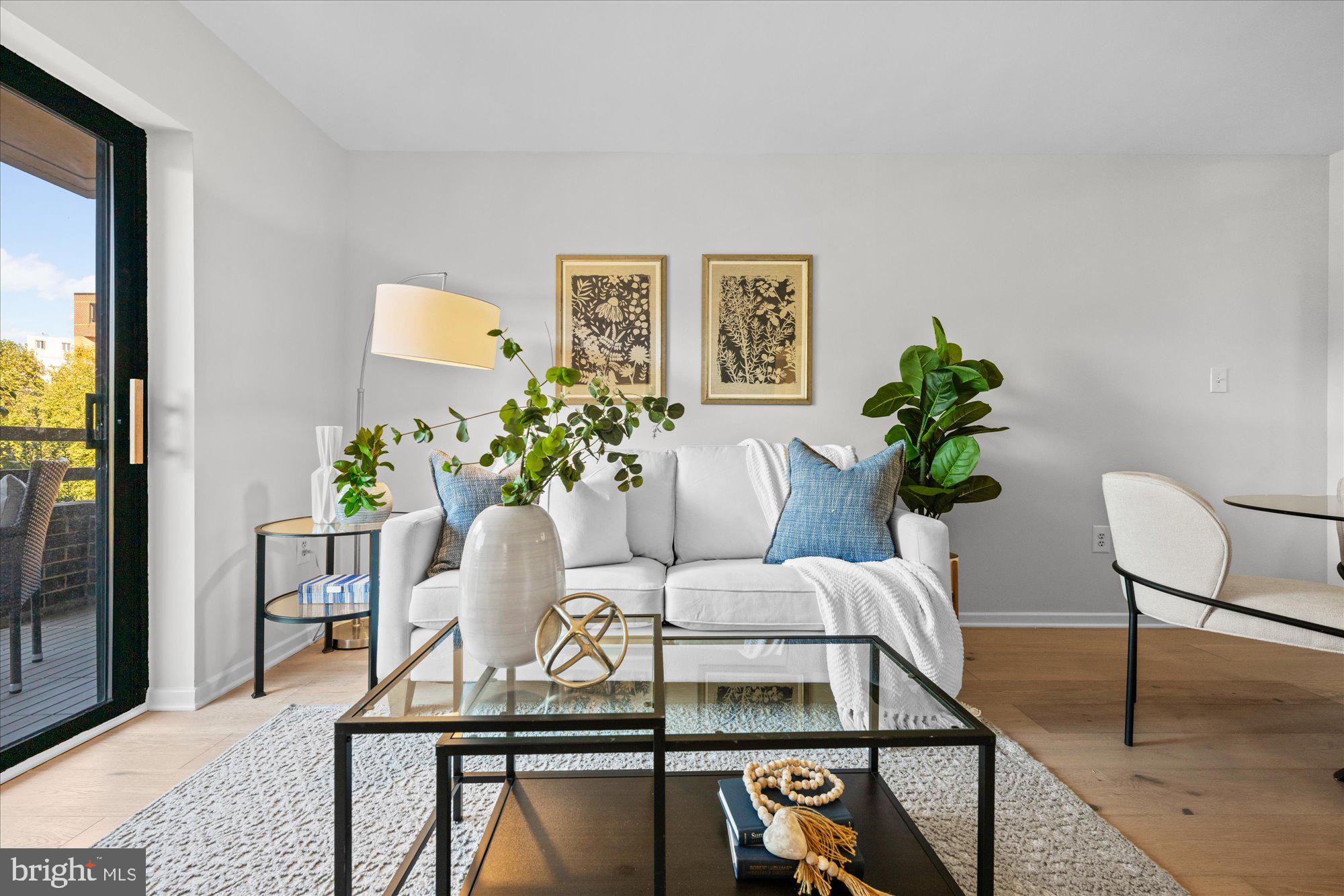 2111 Wisconsin Ave NW #322