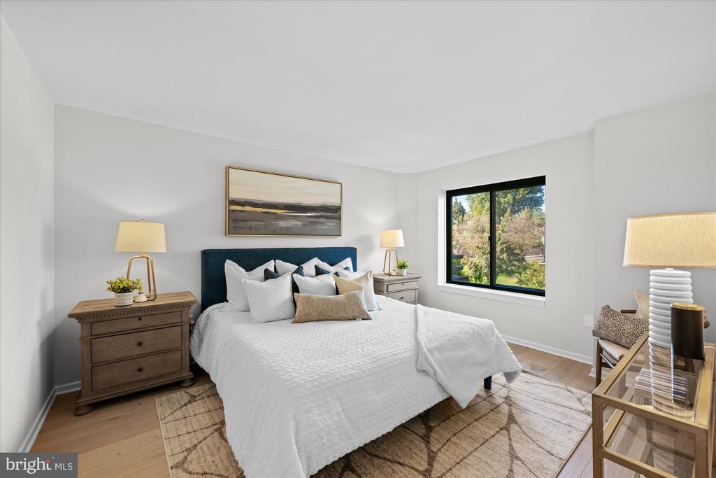 2111 Wisconsin Ave NW #322
