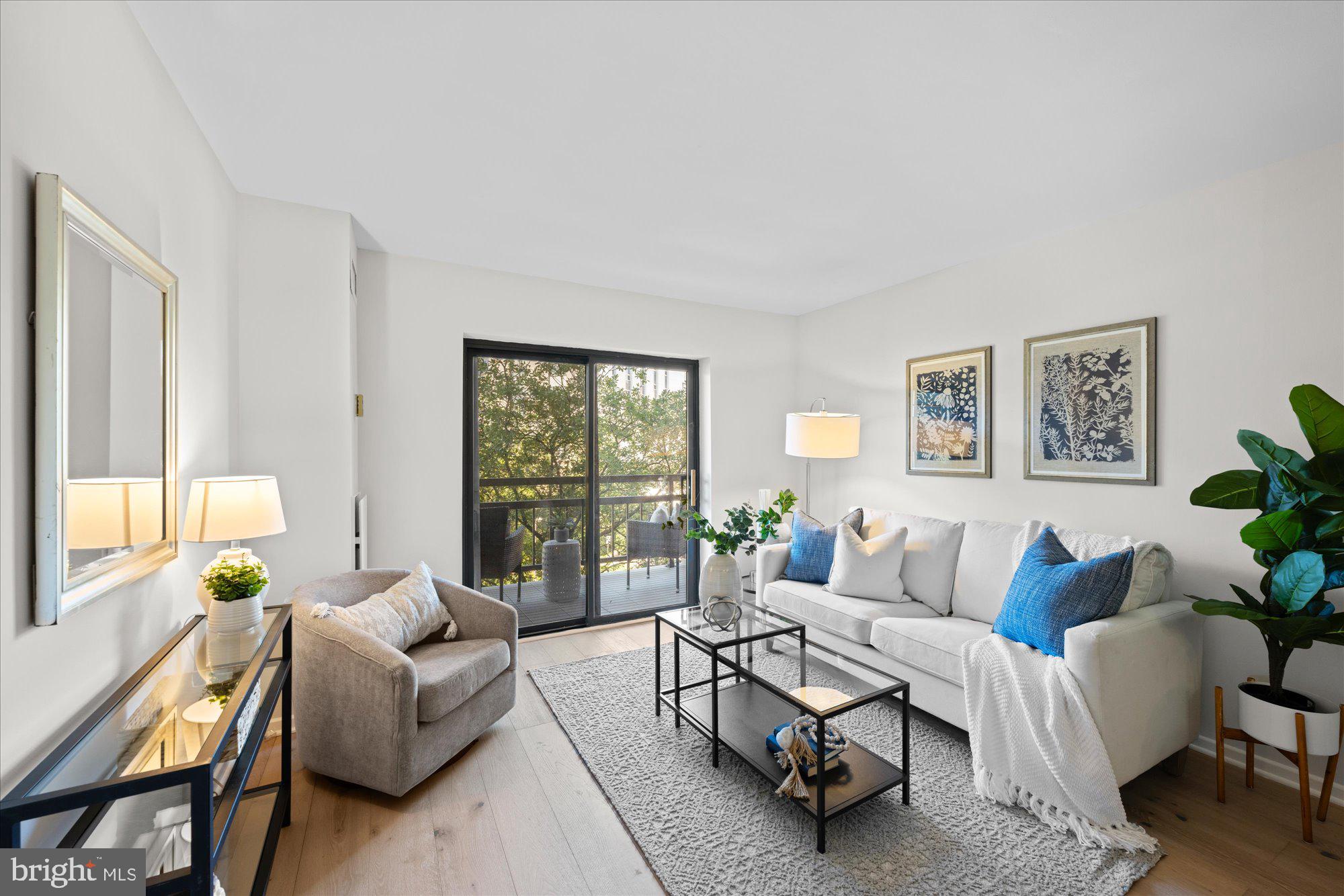 2111 Wisconsin Ave NW #322