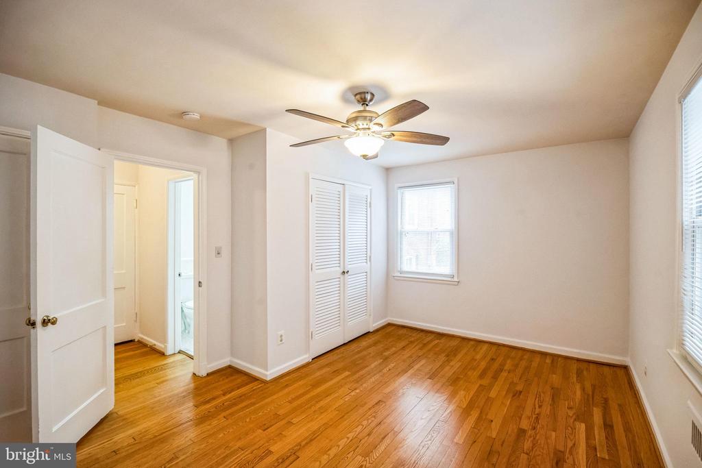 4004 Beecher St NW #302