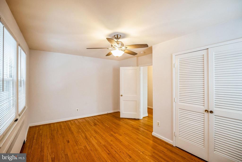 4004 Beecher St NW #302