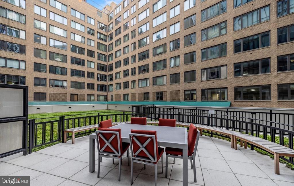 1133 14th St NW #210
