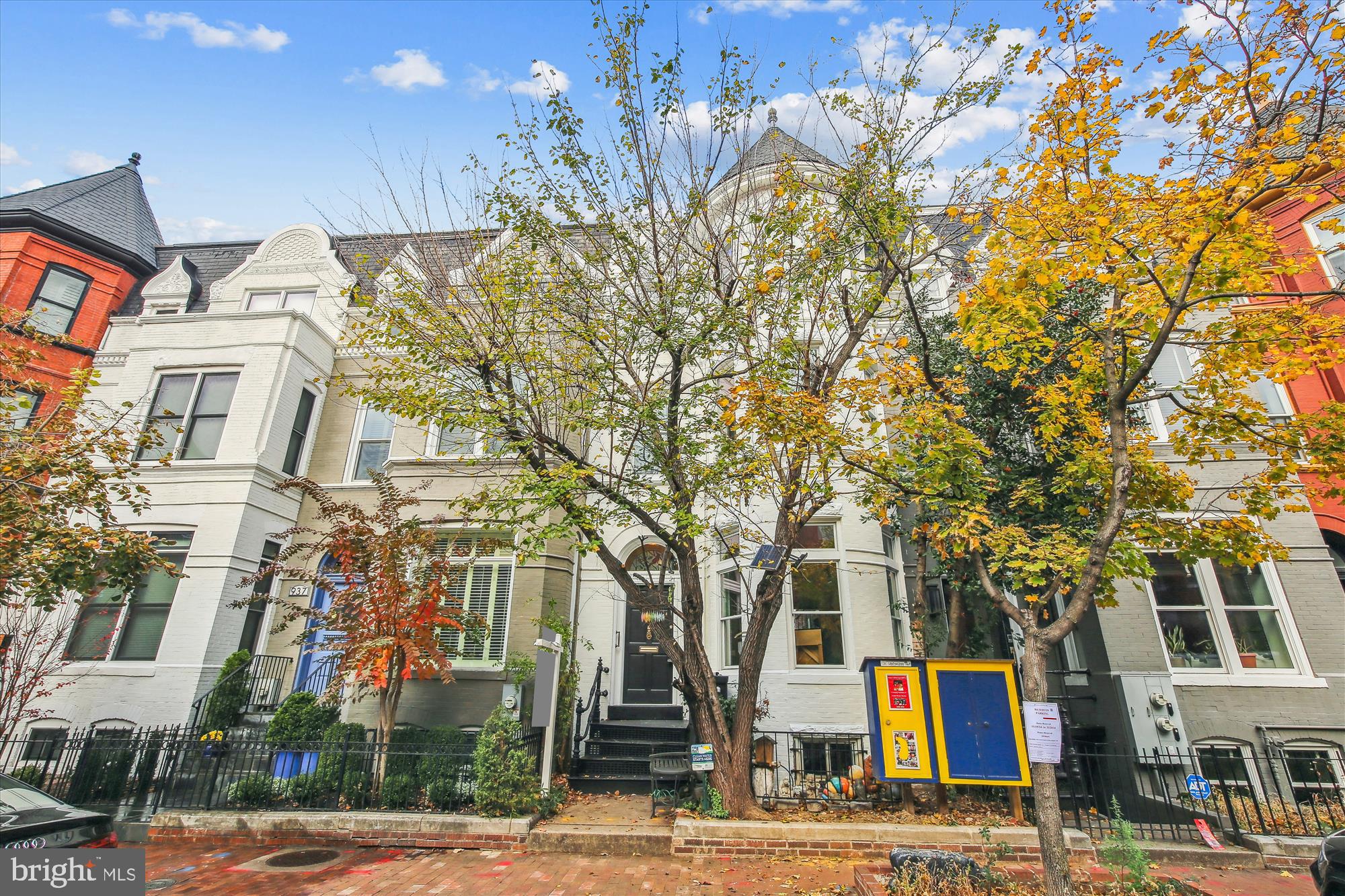 935 Westminster St NW