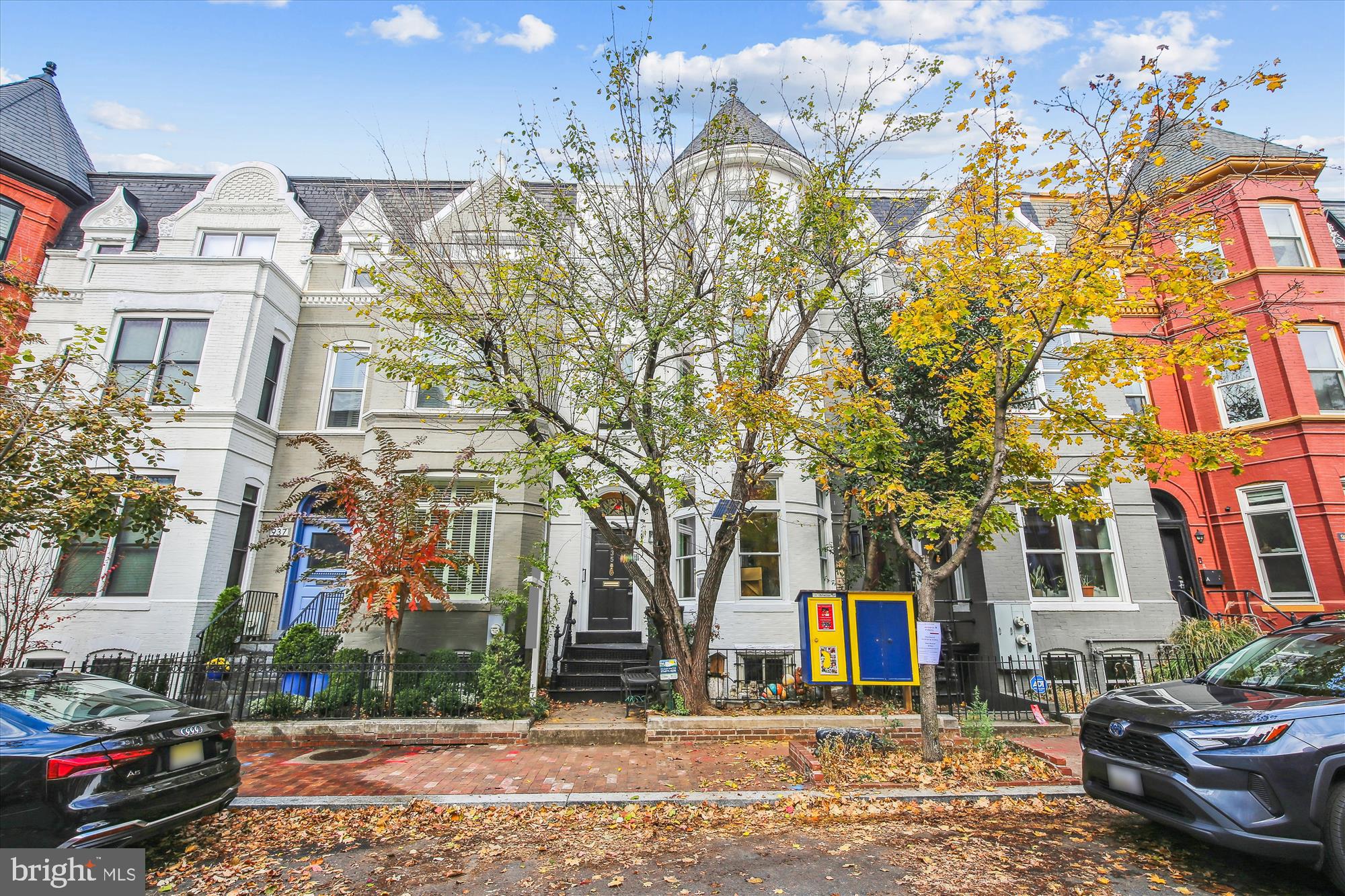 935 Westminster St NW