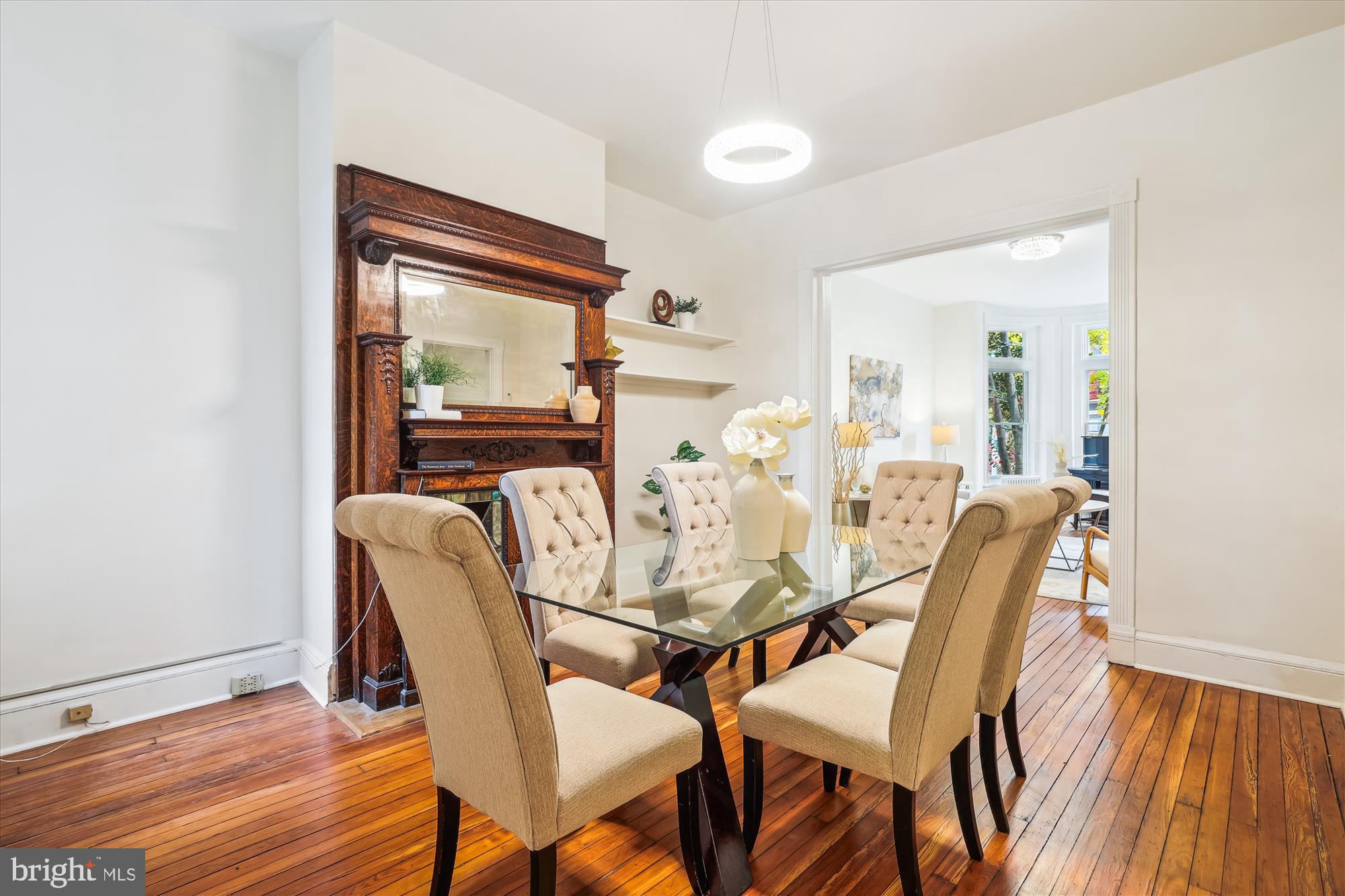 935 Westminster St NW