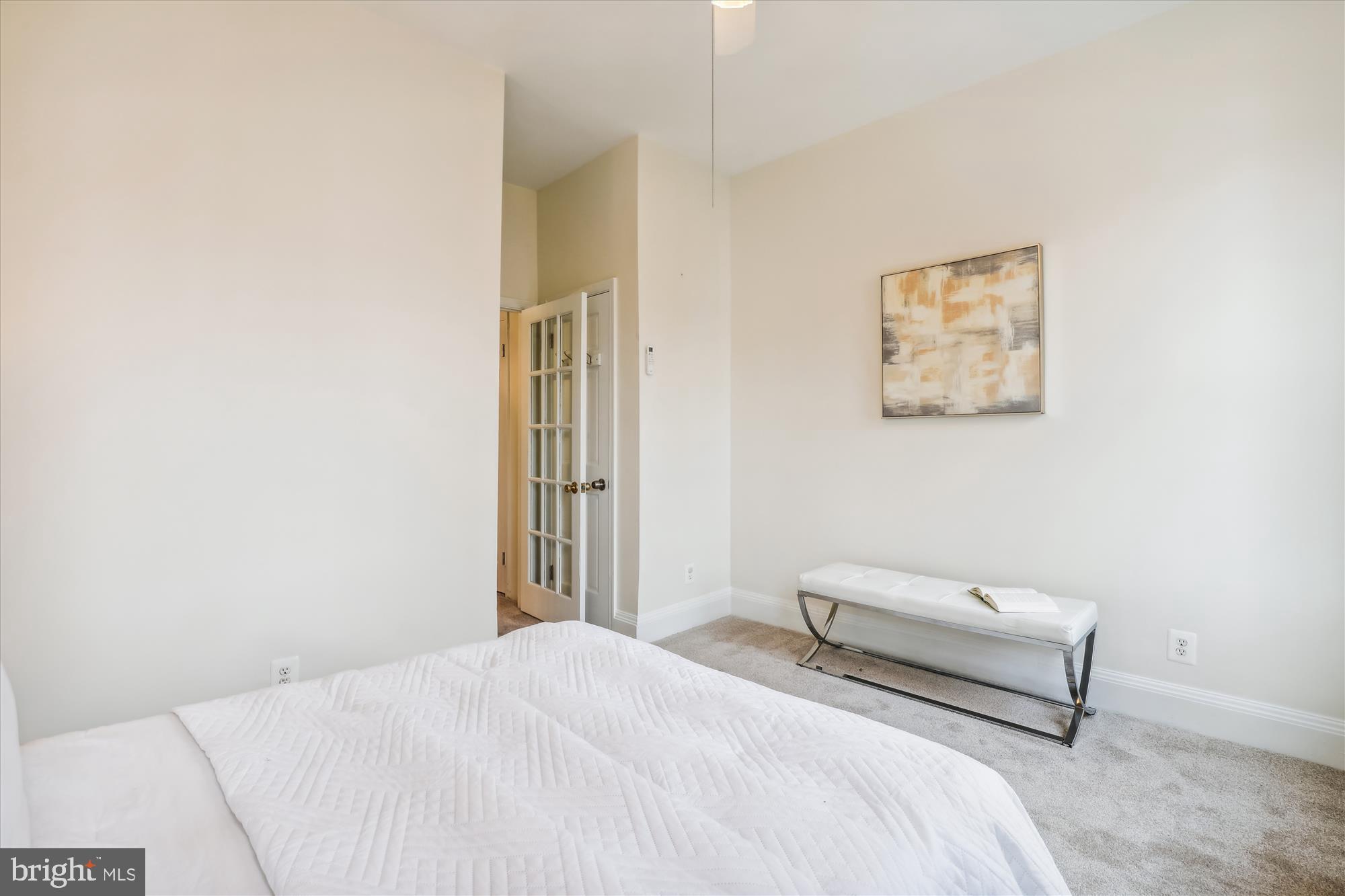 935 Westminster St NW