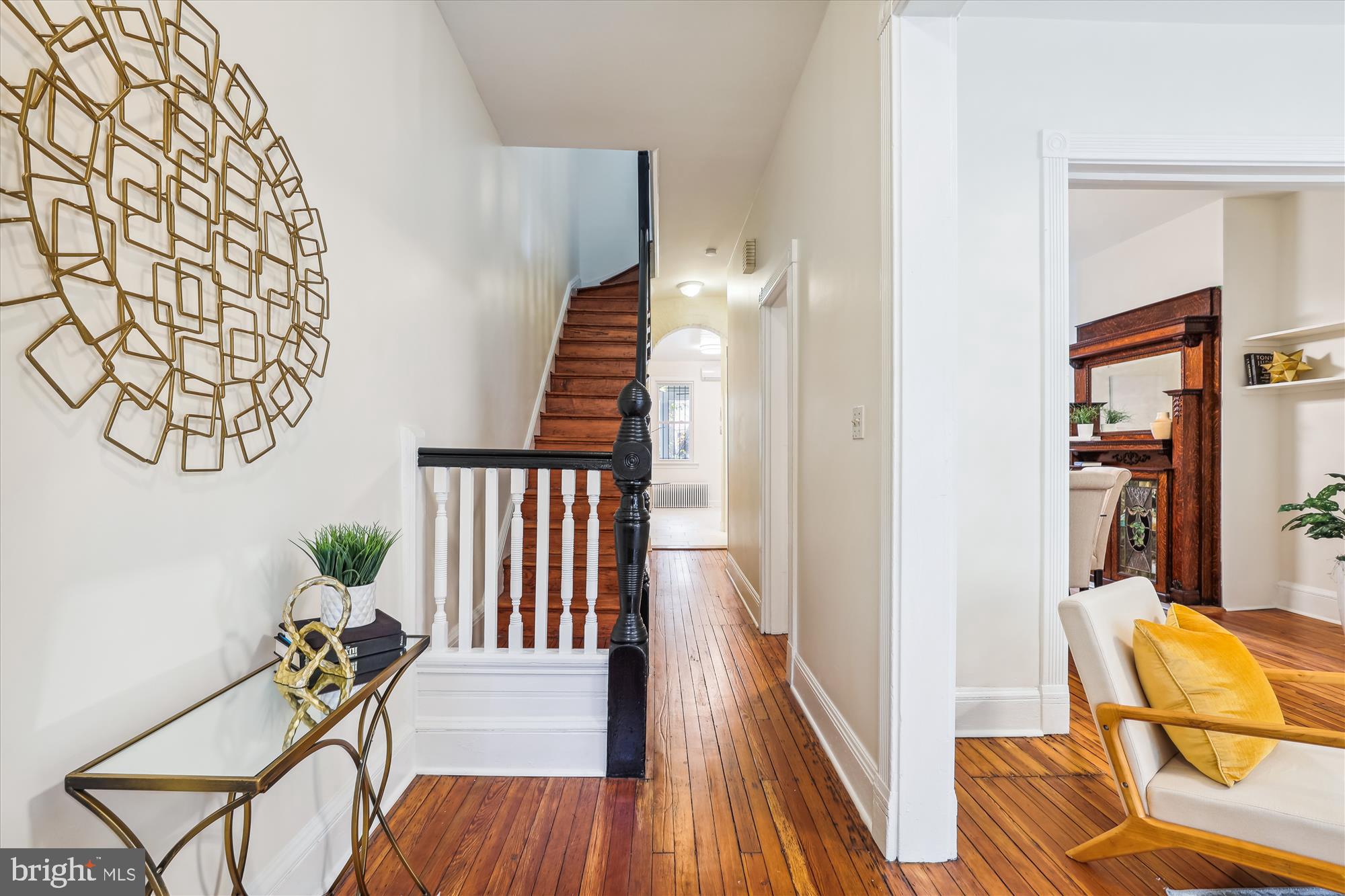 935 Westminster St NW