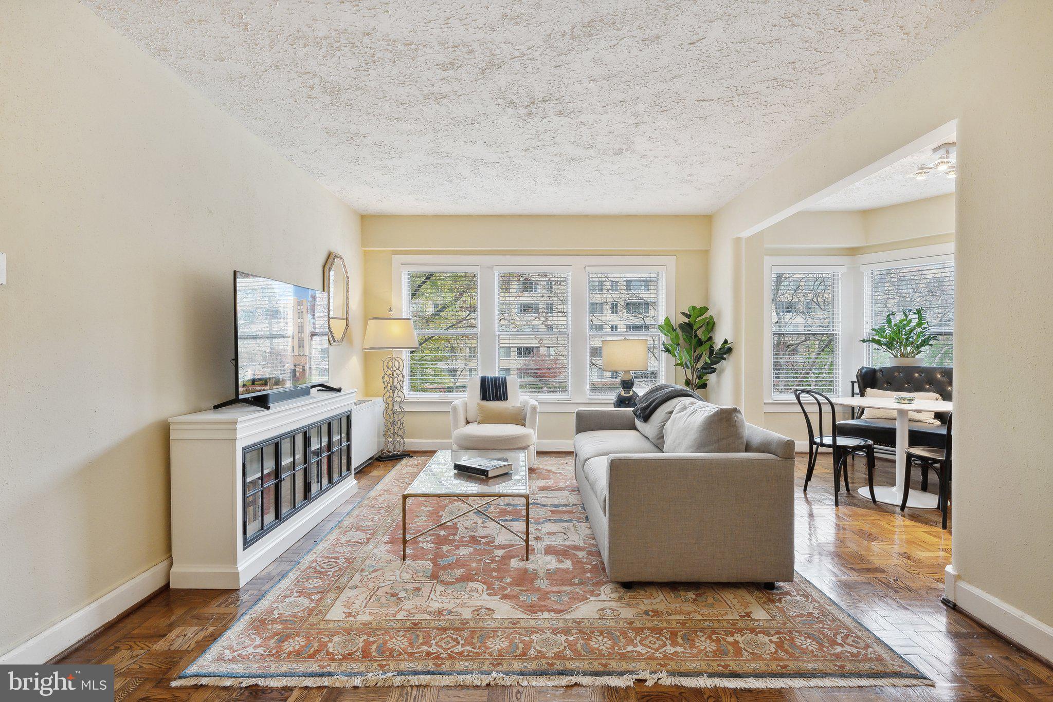 3901 Cathedral Ave NW #113