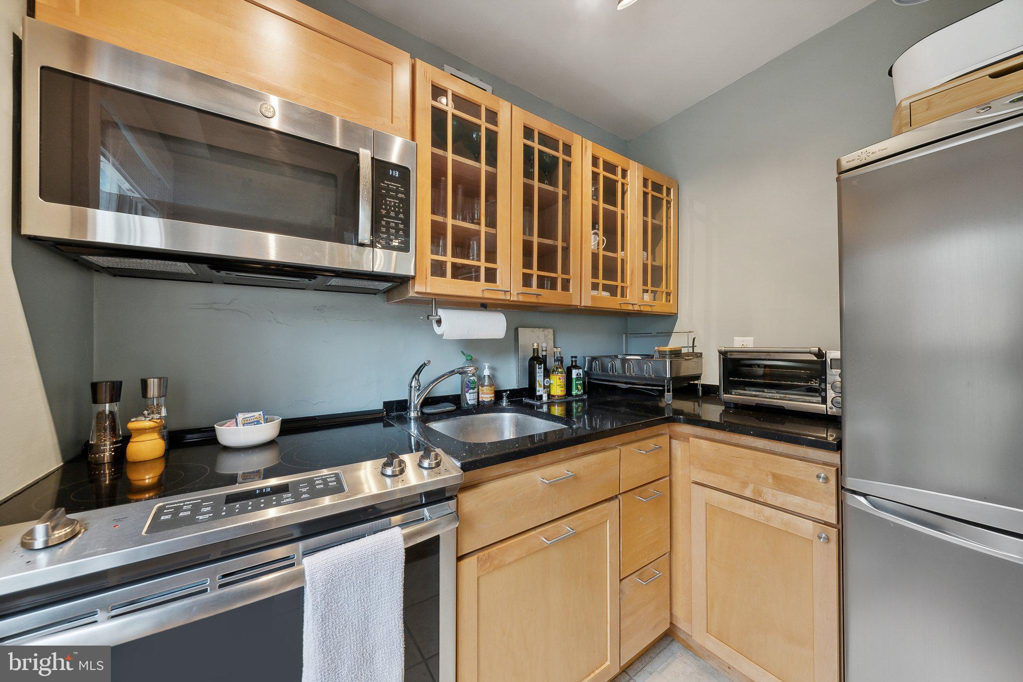 3901 Cathedral Ave NW #113