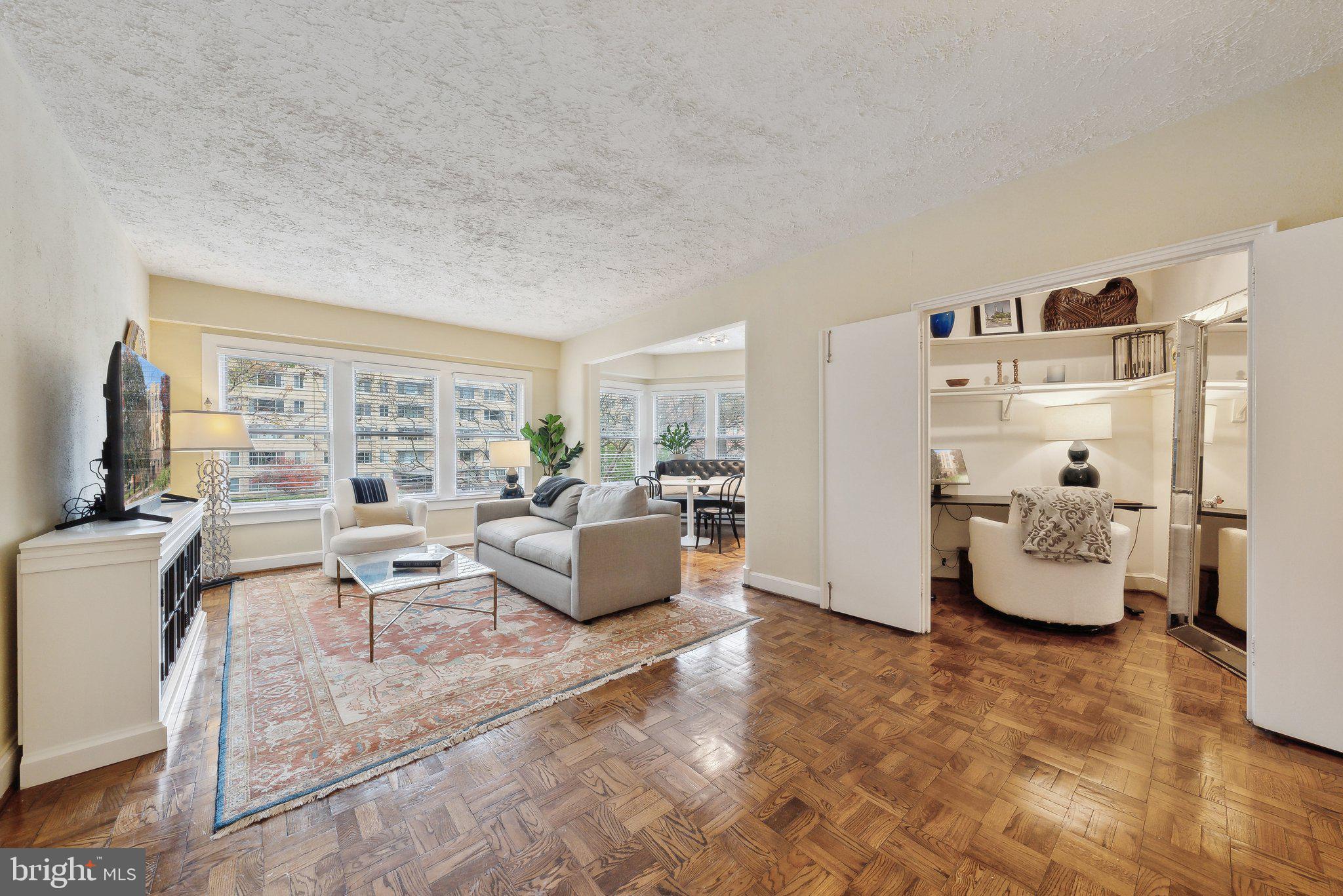 3901 Cathedral Ave NW #113