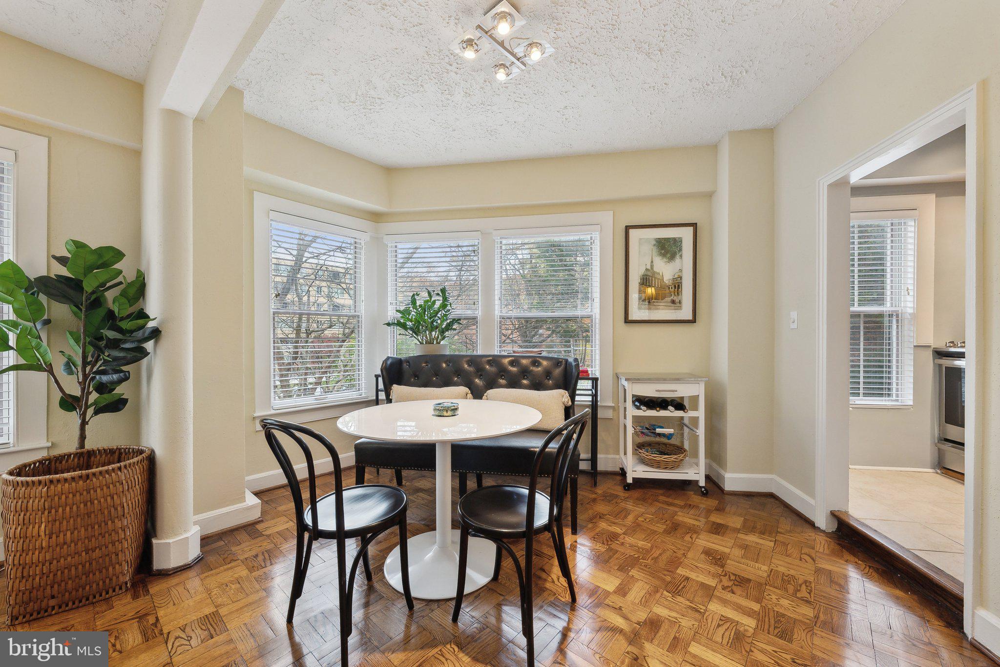 3901 Cathedral Ave NW #113