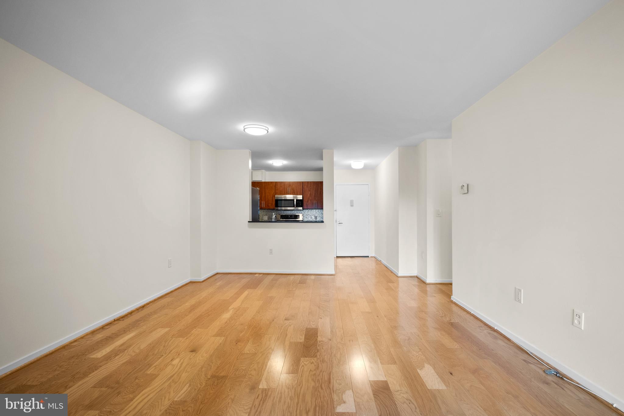 2320 WISCONSIN AVE NW #208