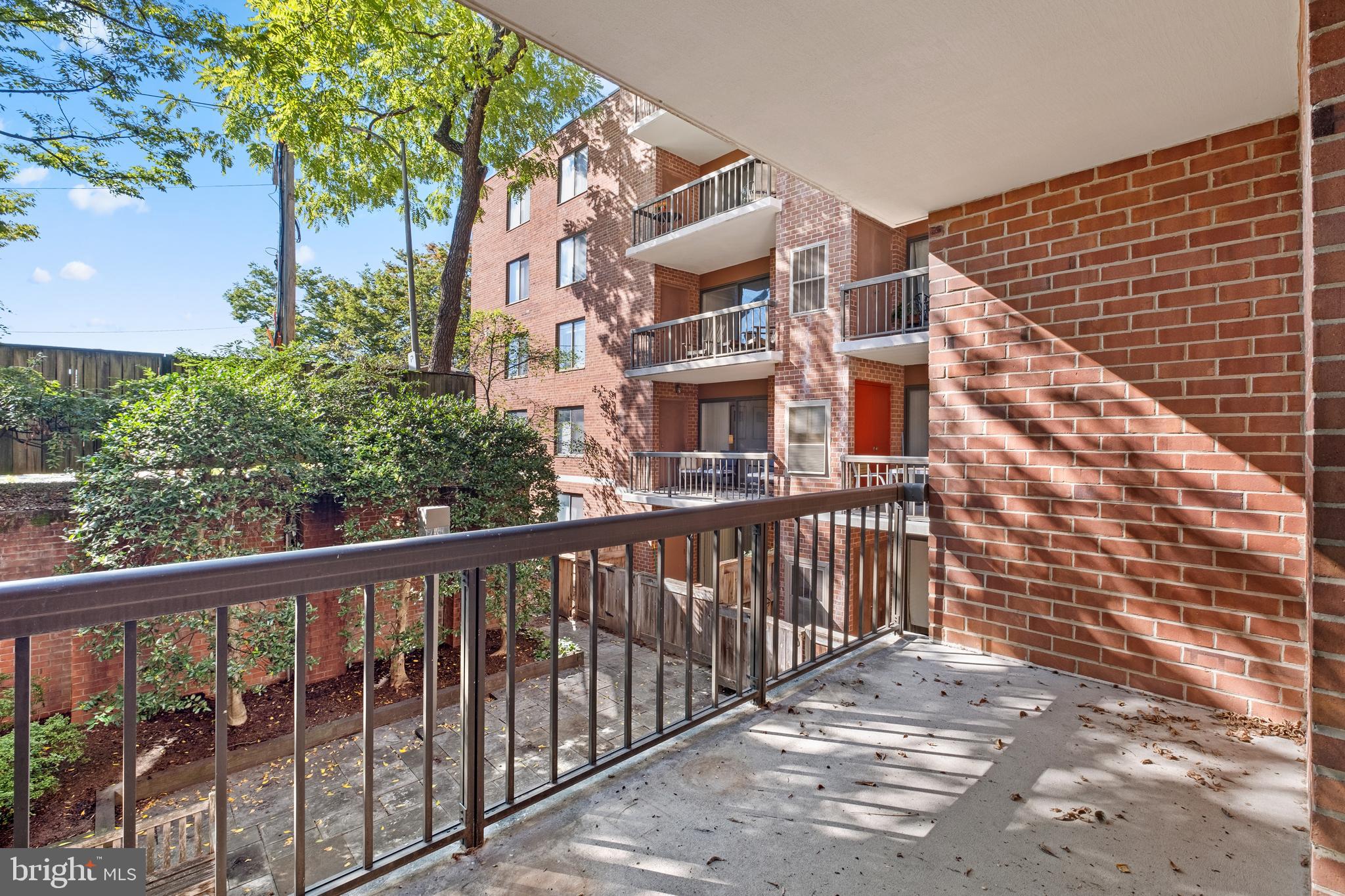 2320 WISCONSIN AVE NW #208