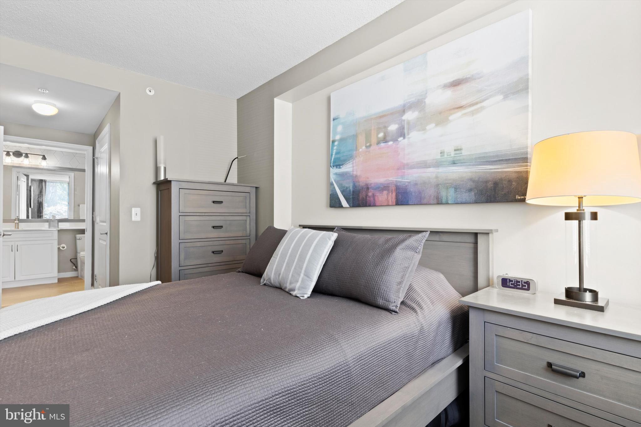555 Massachusetts Ave NW #108