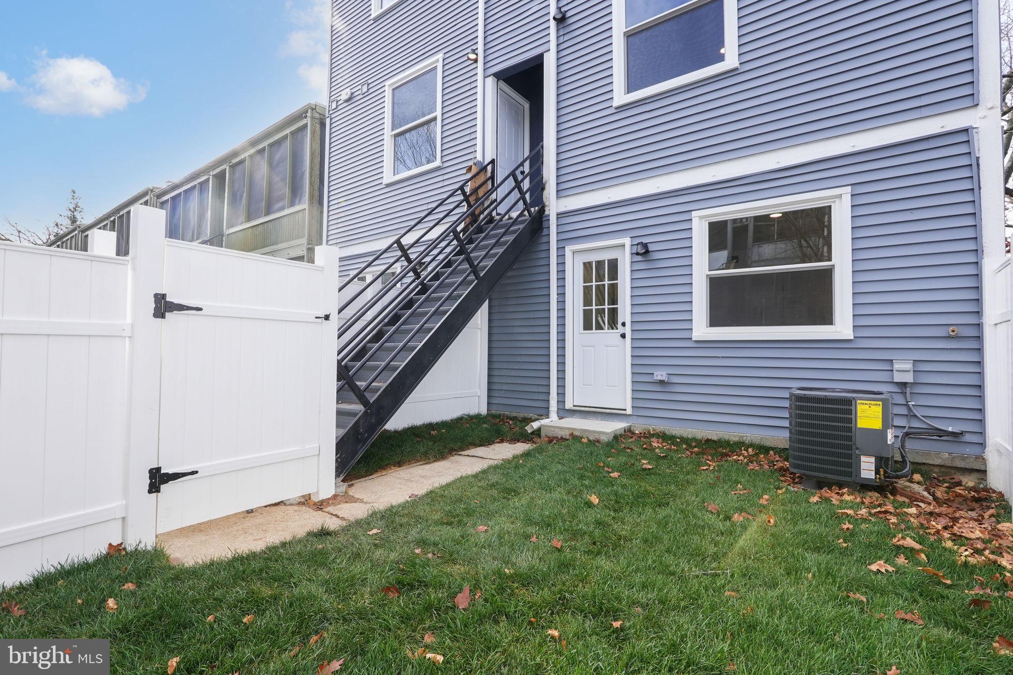 4725 3rd Pl NW #2