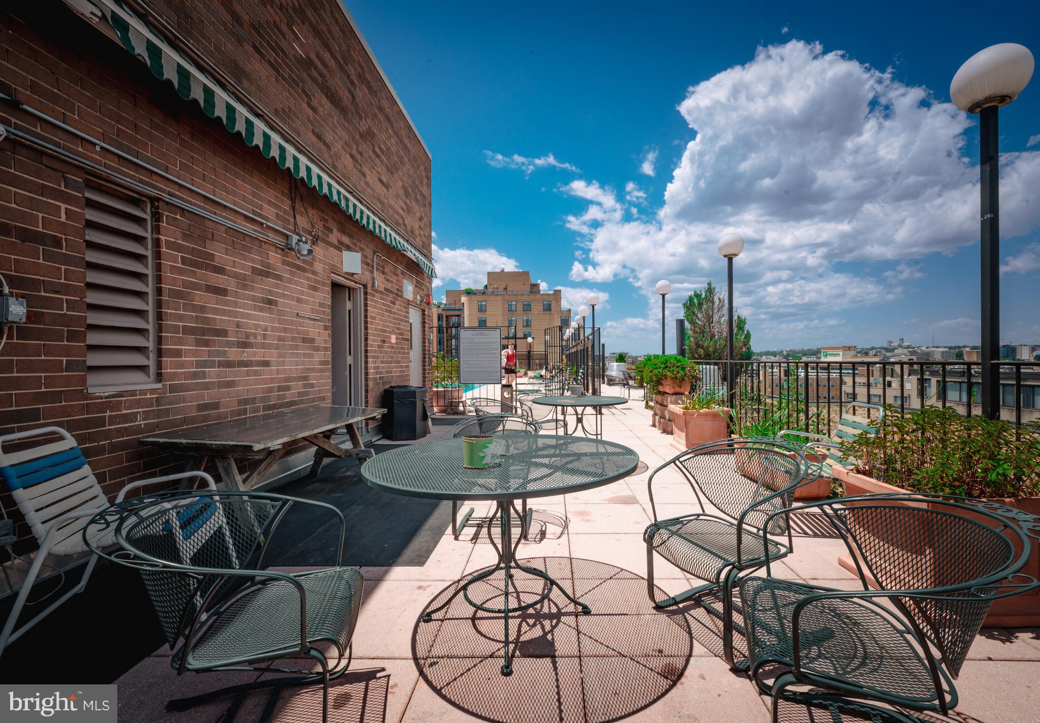 1420 N St NW #214