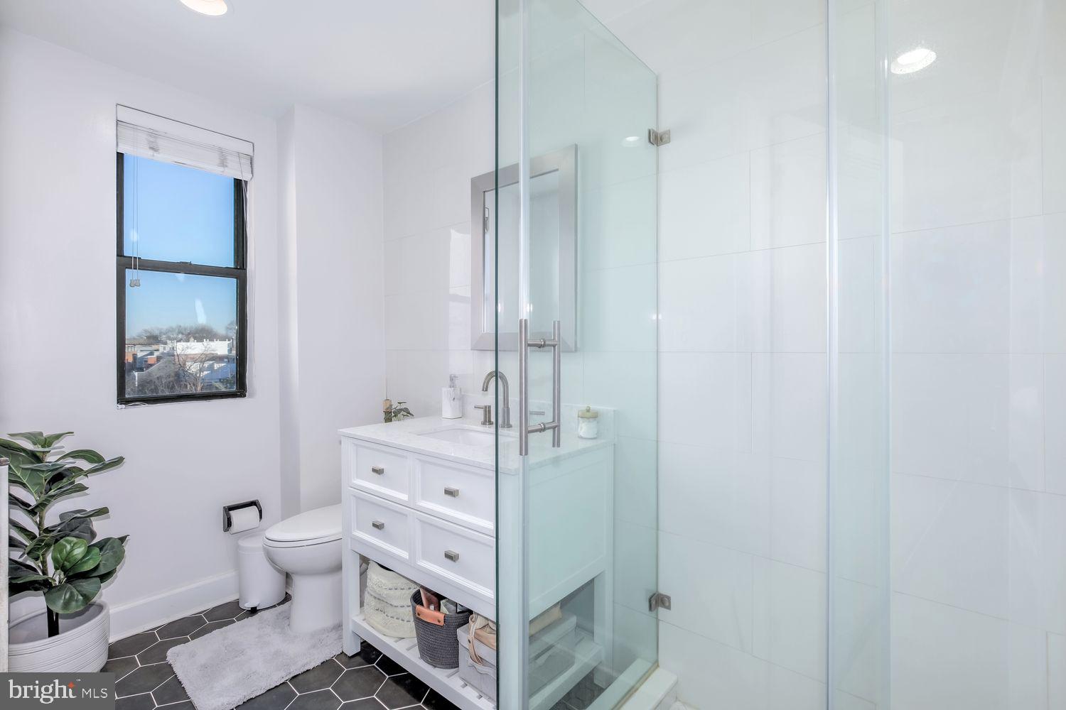 1915 16th St NW #401