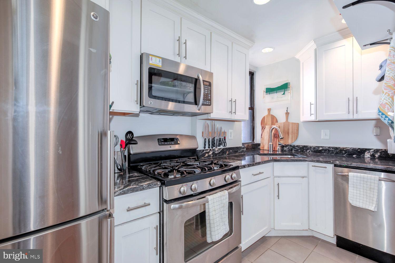 1915 16th St NW #401