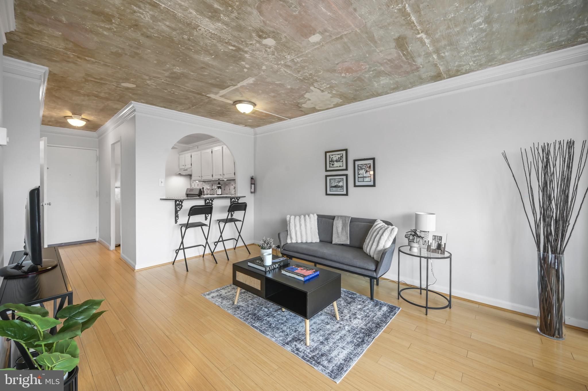 1330 New Hampshire Ave NW #907