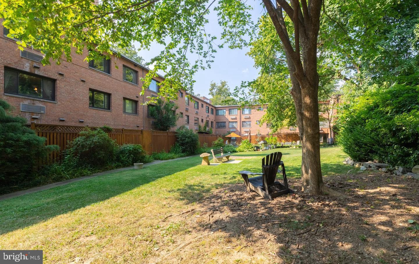 4114 Davis Pl NW #105