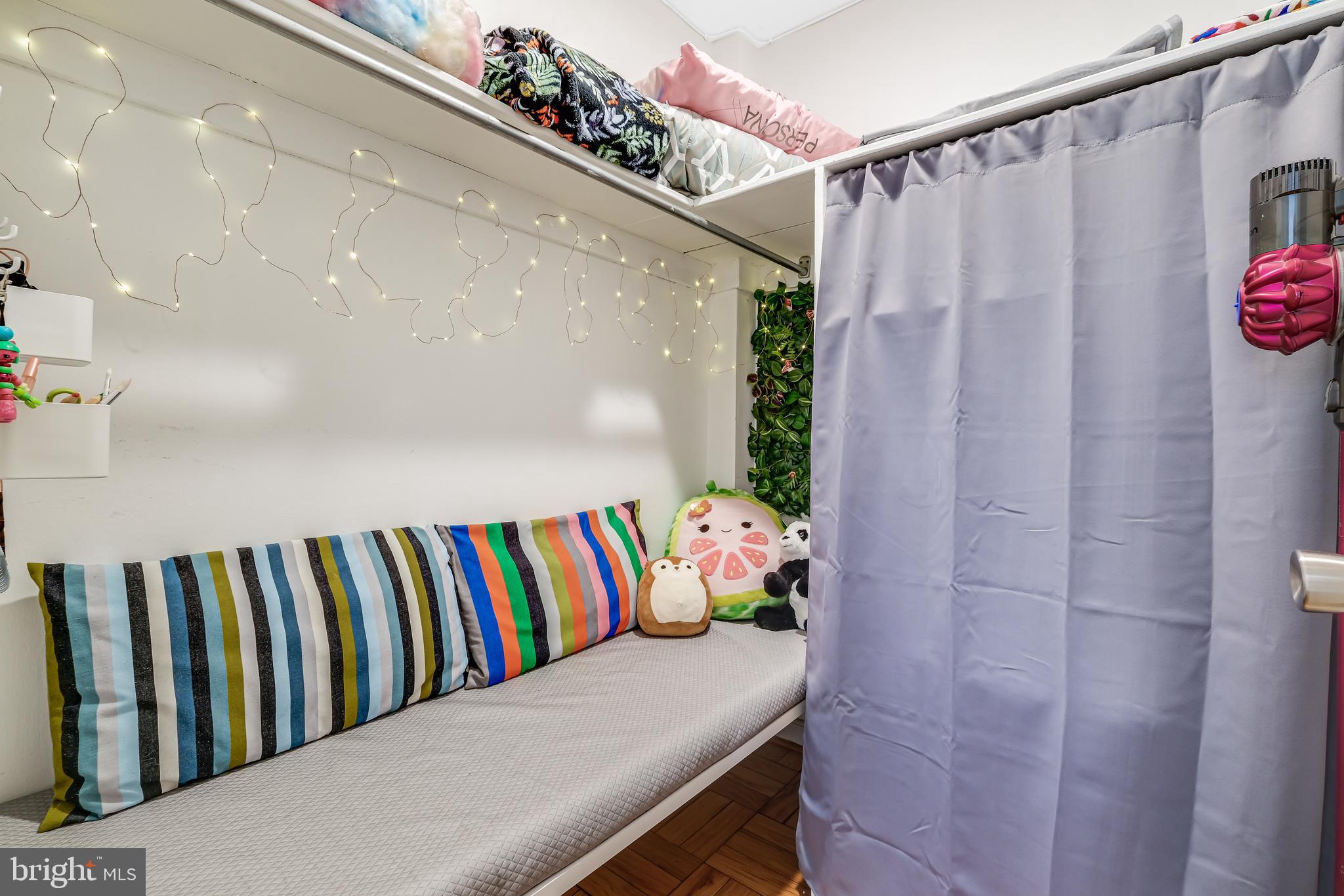 4114 Davis Pl NW #105