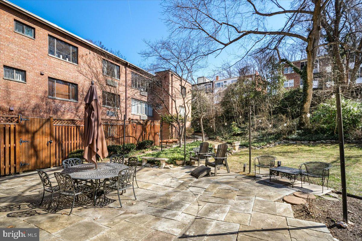 4114 Davis Pl NW #105