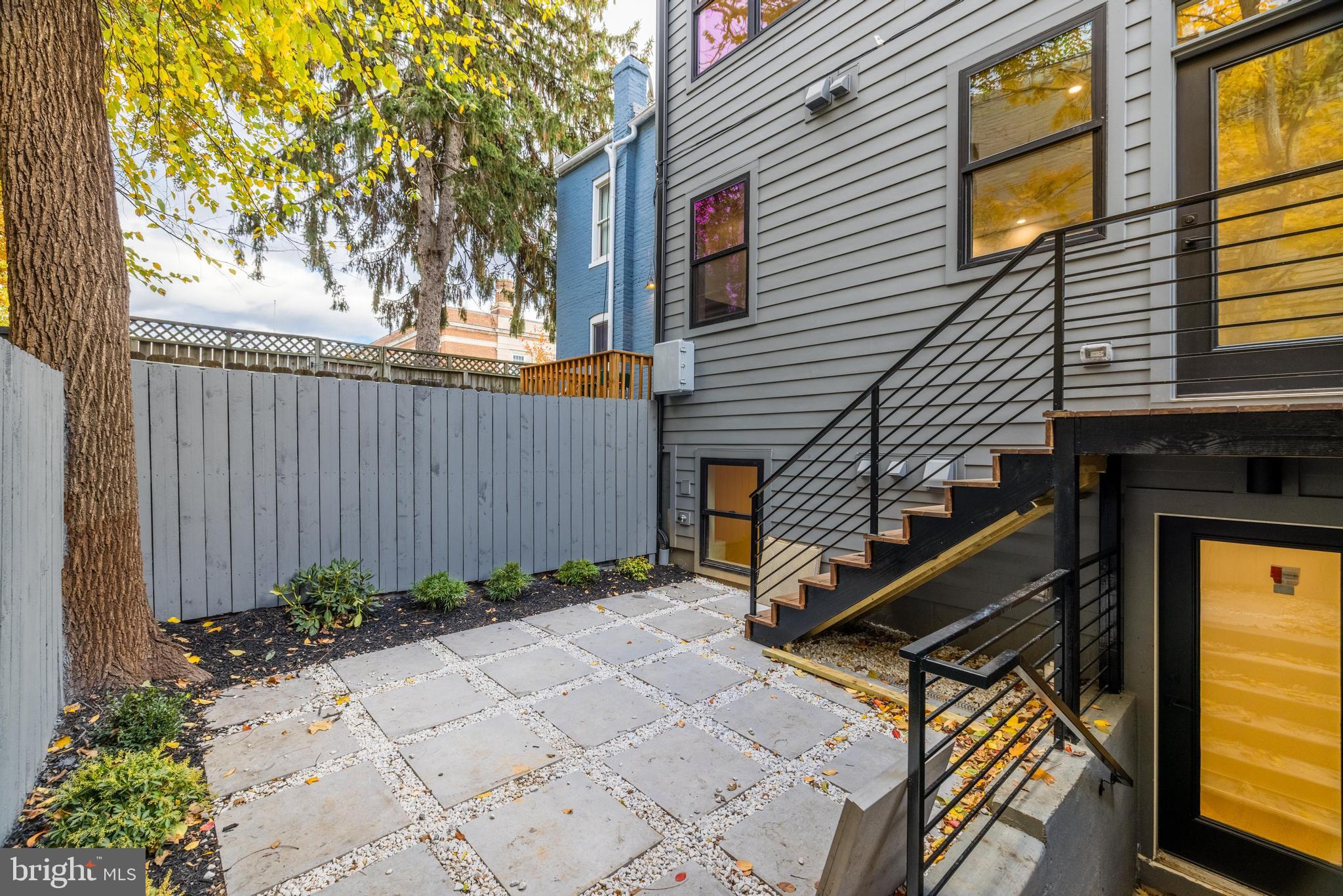 3503 T St NW