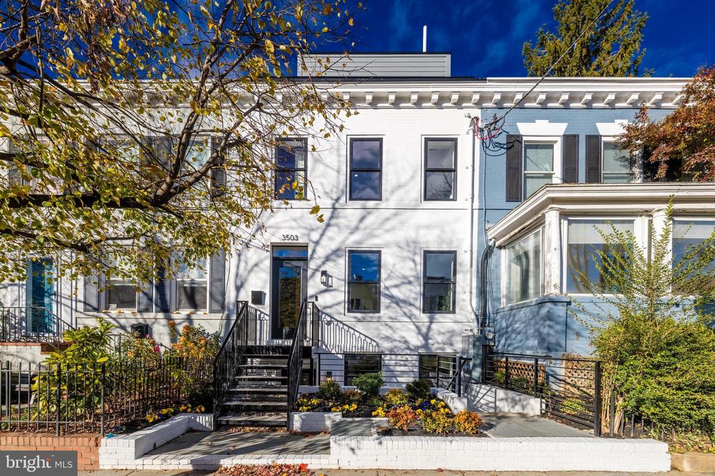 3503 T St NW