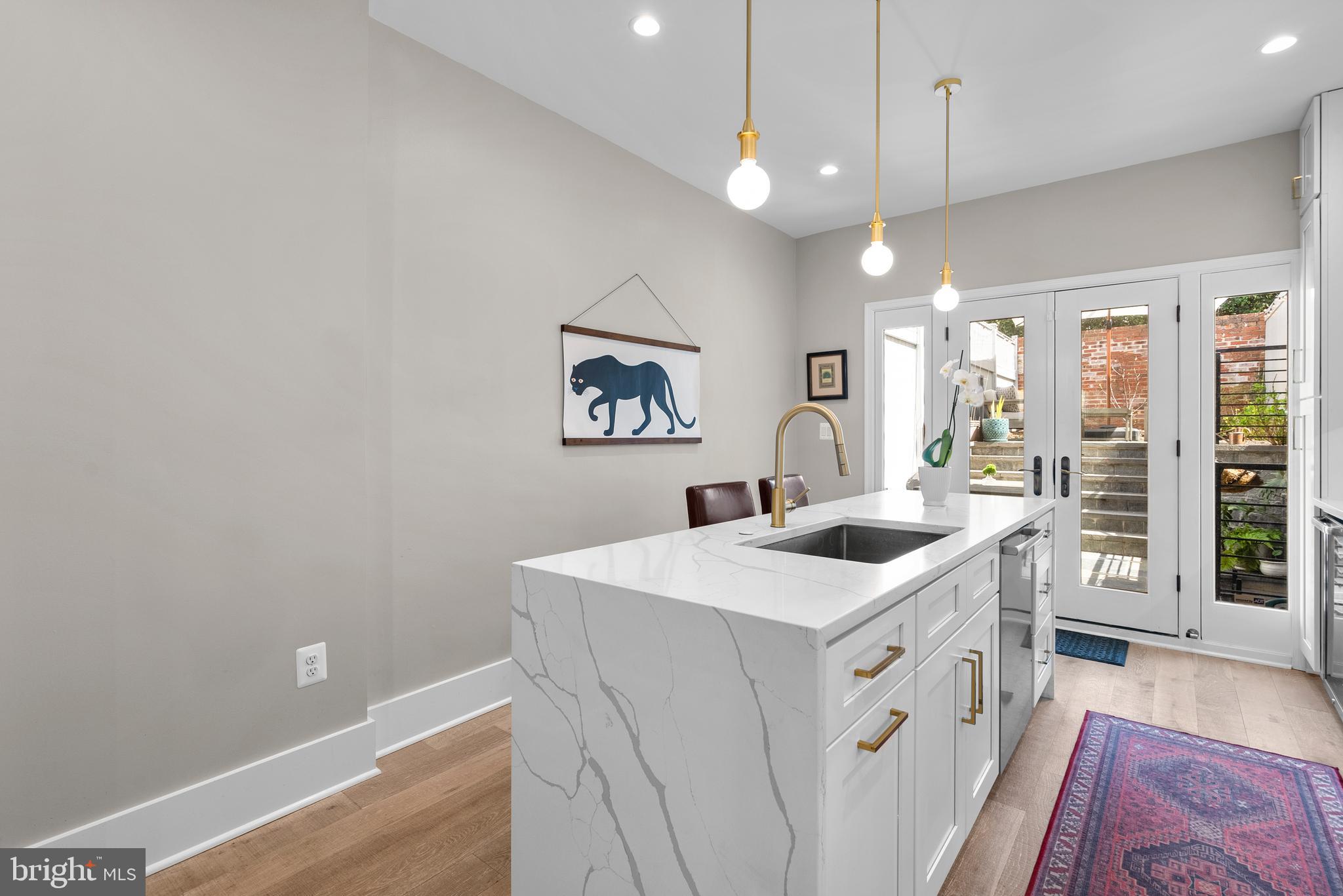 1663 32nd St NW