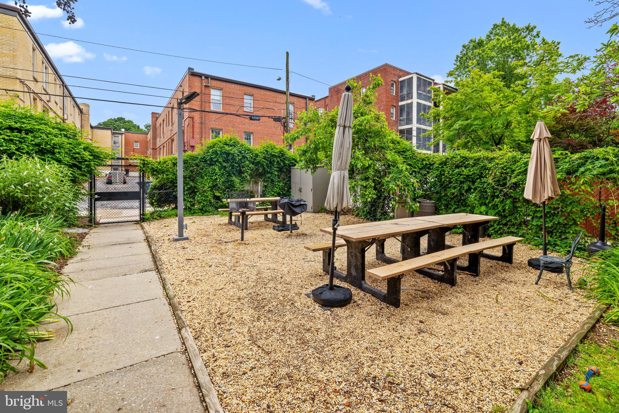 3024 WISCONSIN AVENUE NW 208