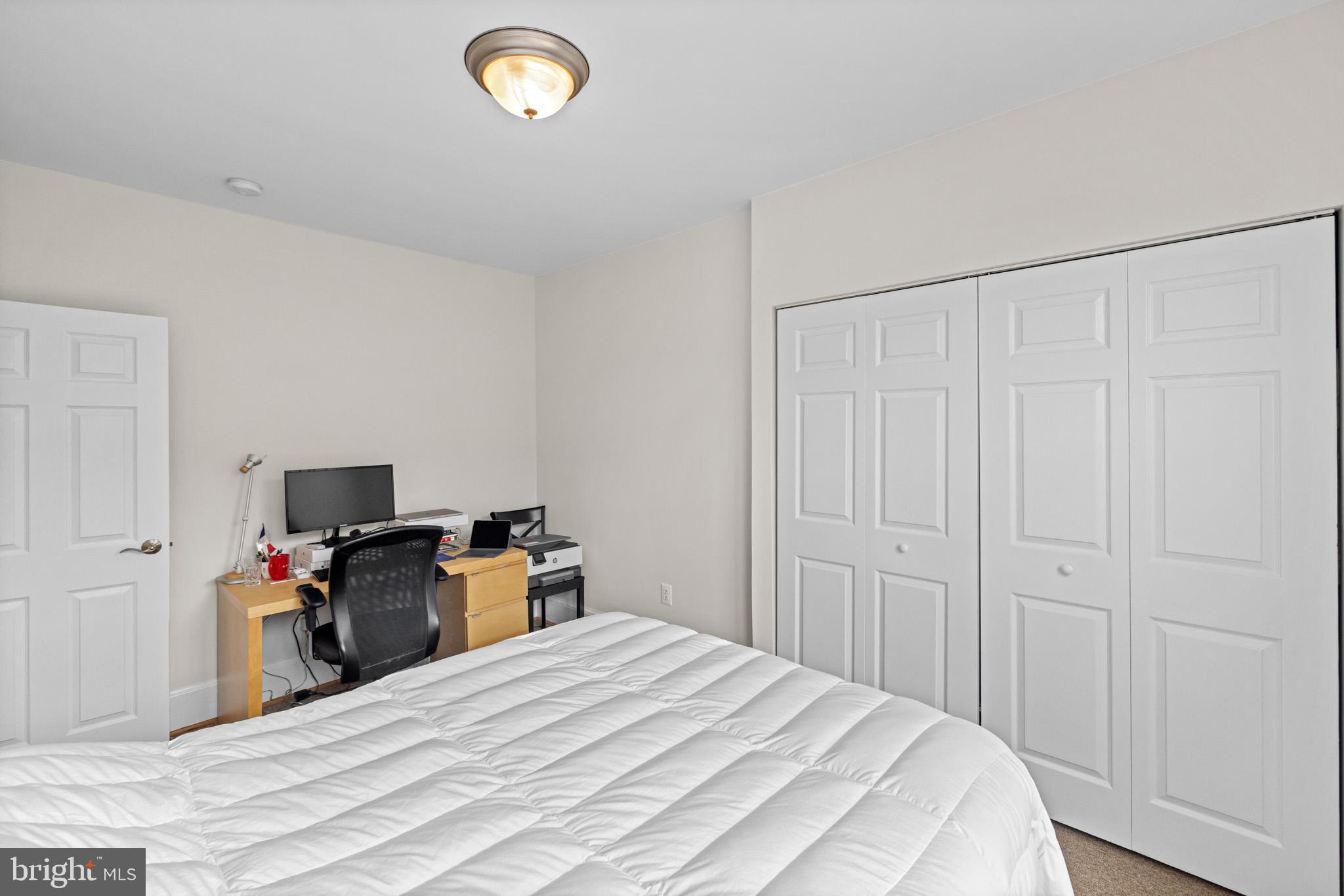 3024 WISCONSIN AVENUE NW 208