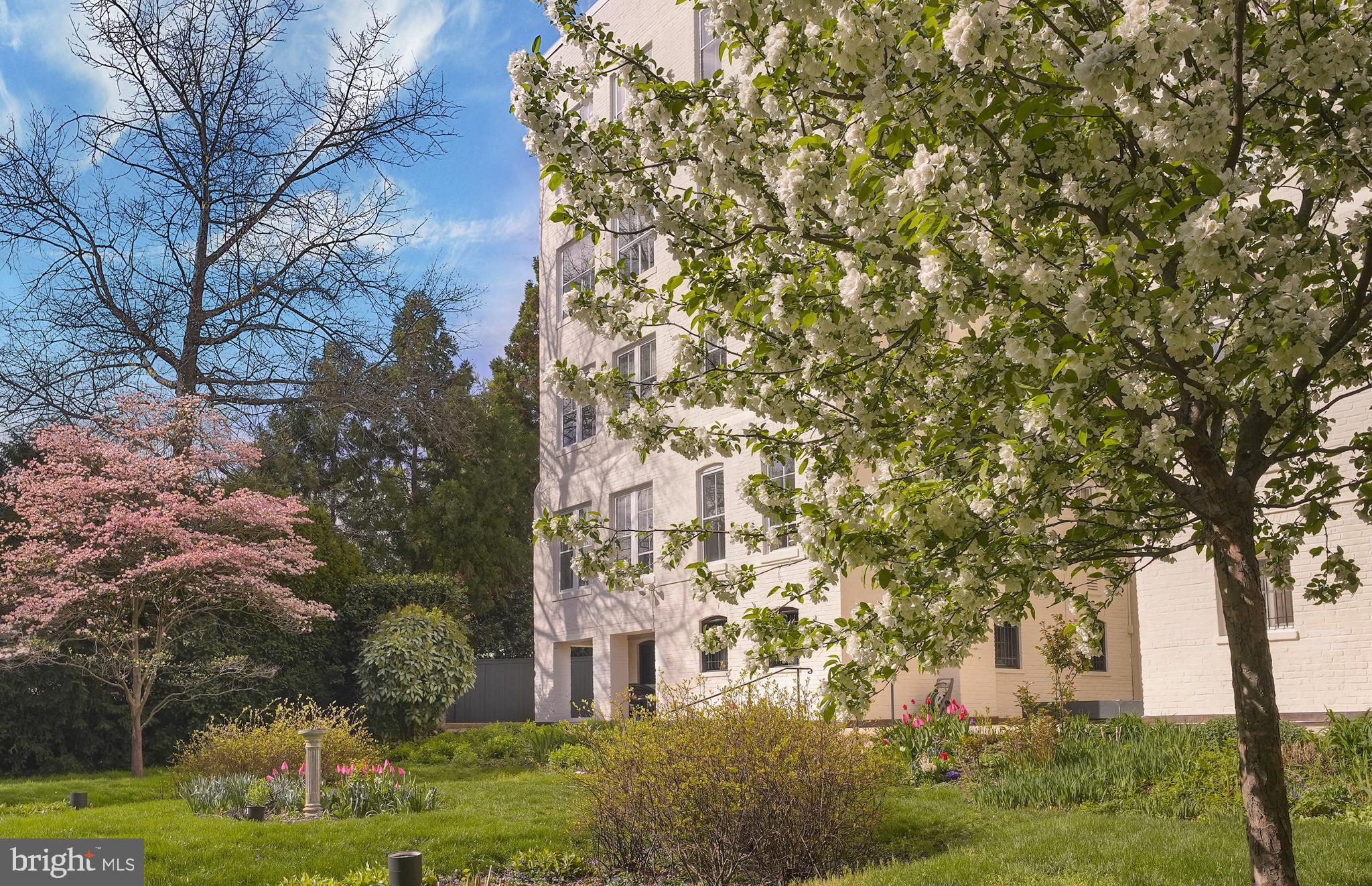 1657 31ST STREET NW 203