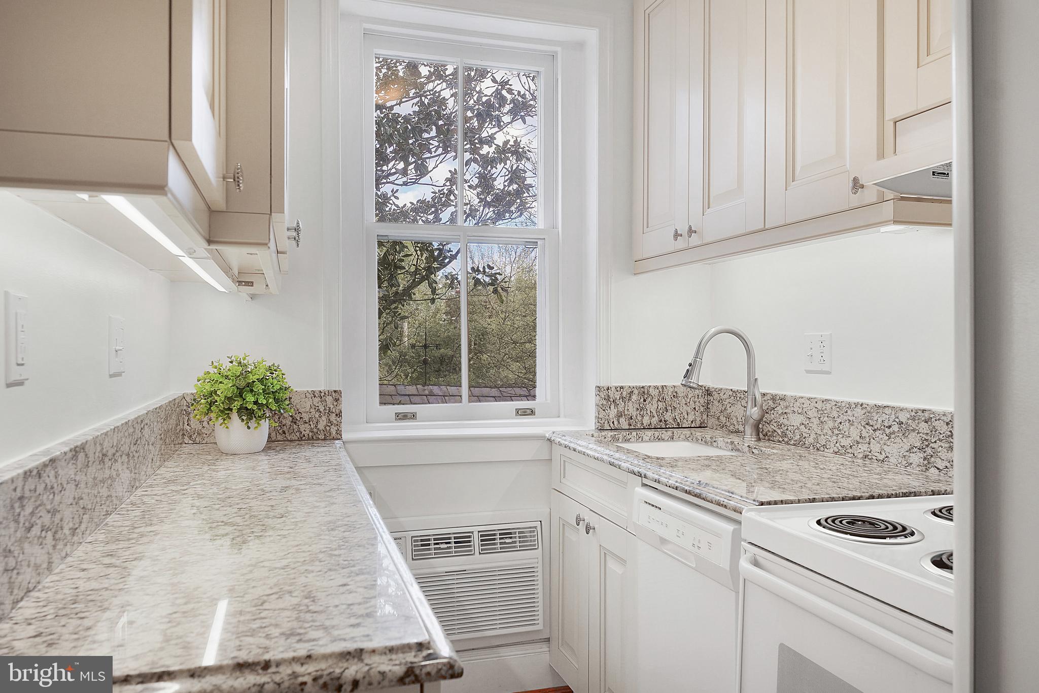 1657 31ST STREET NW 203