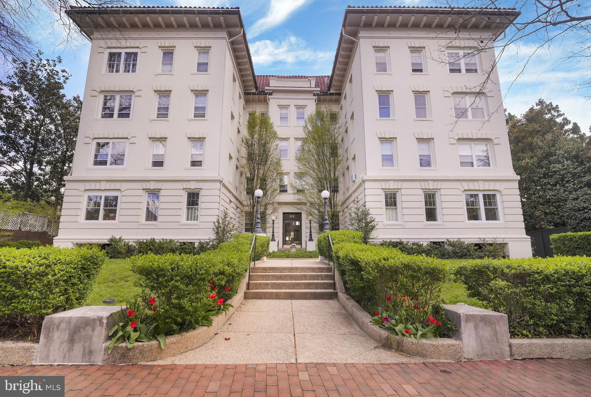 1657 31ST STREET NW 203