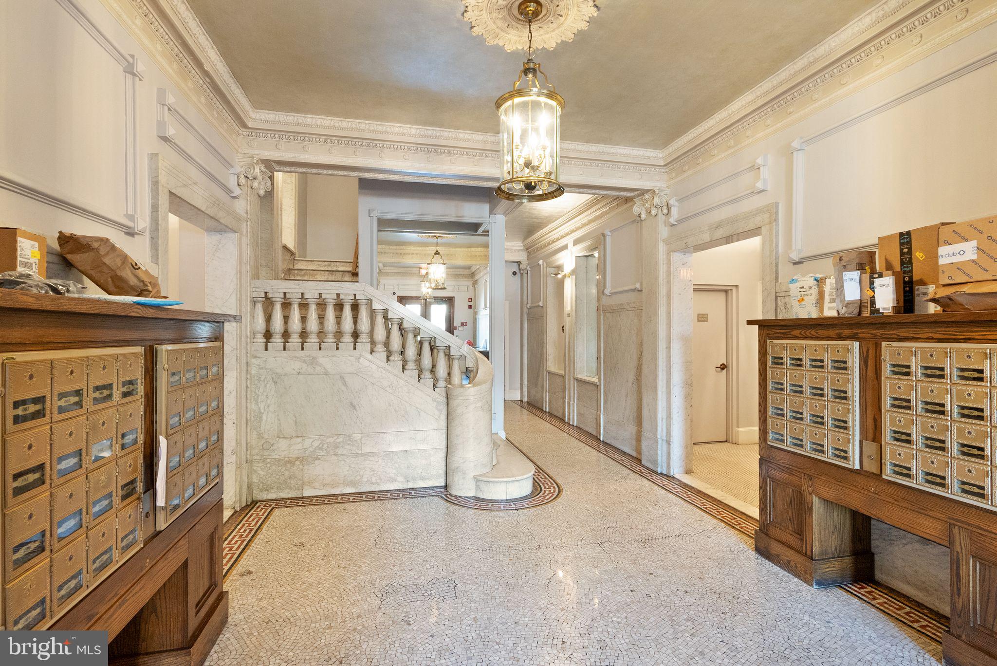 2000 16th St NW #103