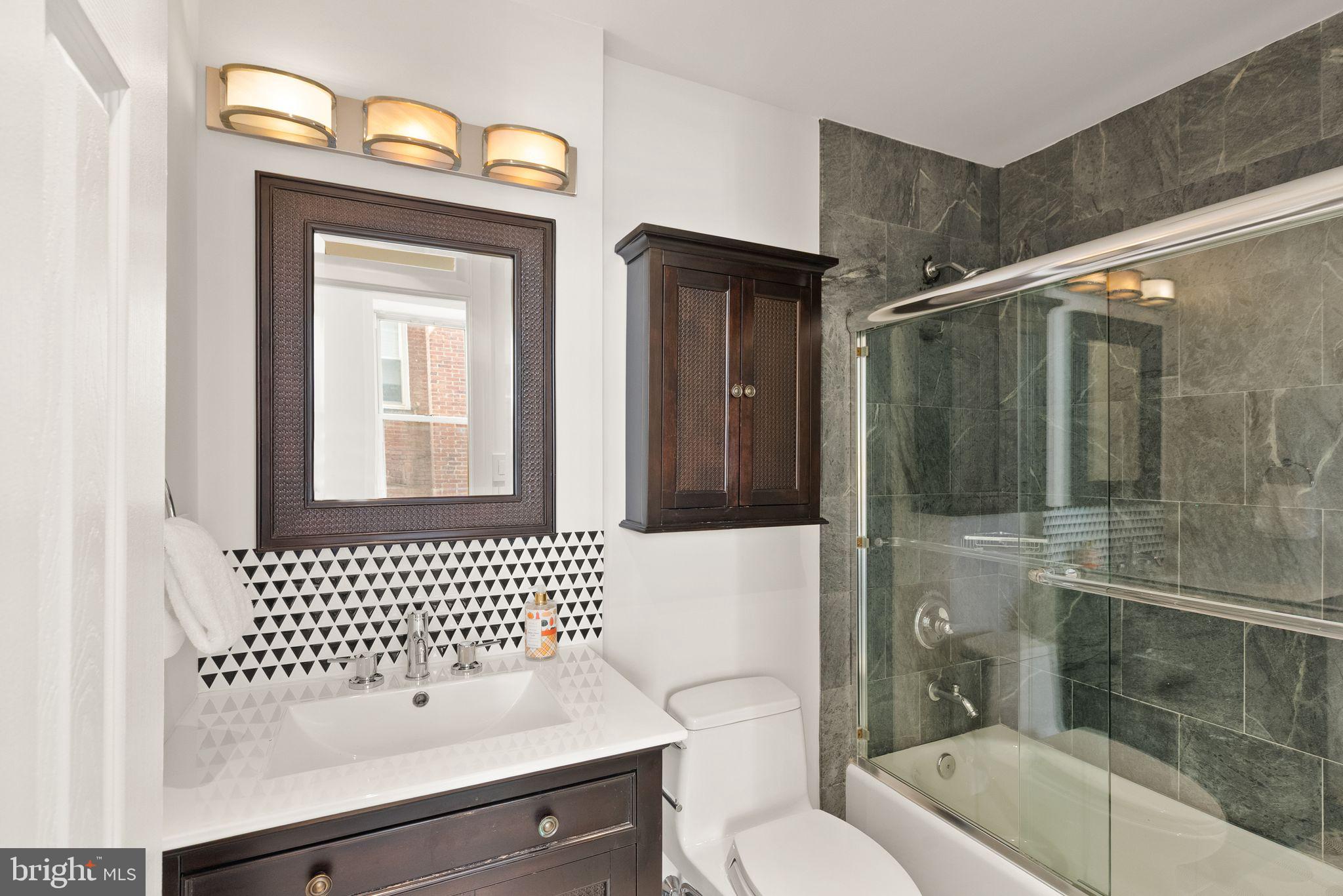 2000 16th St NW #103