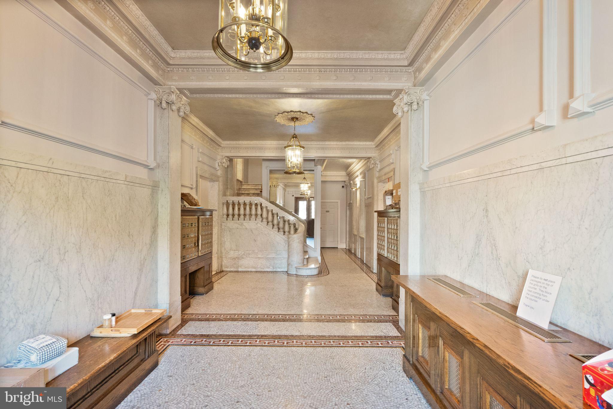 2000 16th St NW #103