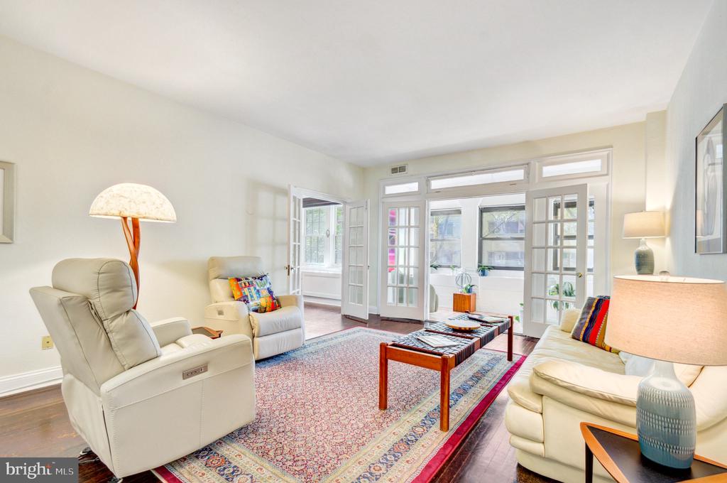 4700 Connecticut Ave NW #208