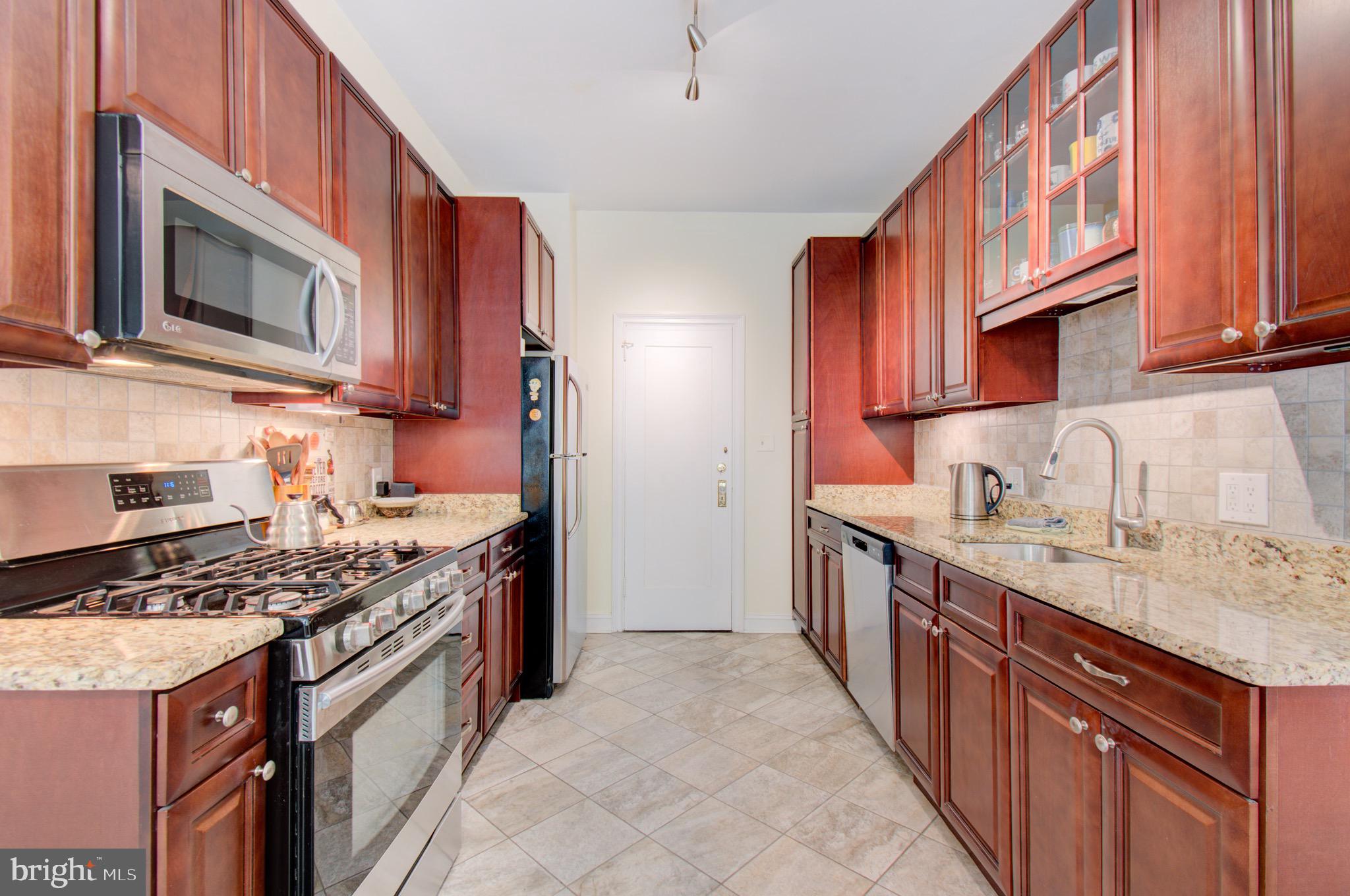 4700 Connecticut Ave NW #208