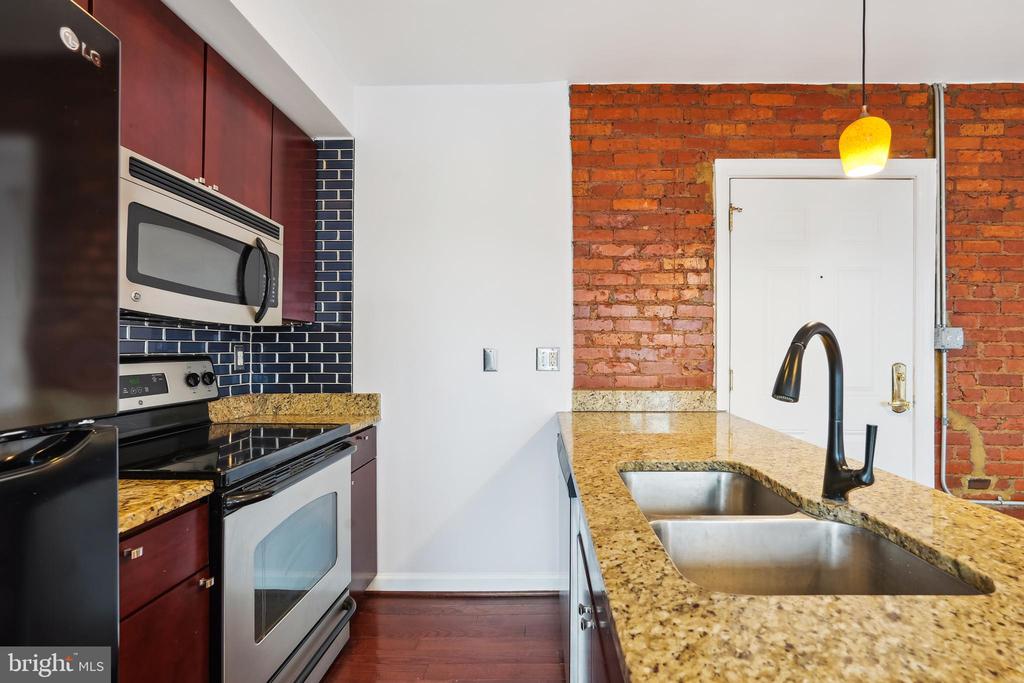 5401 9TH STREET NW 202