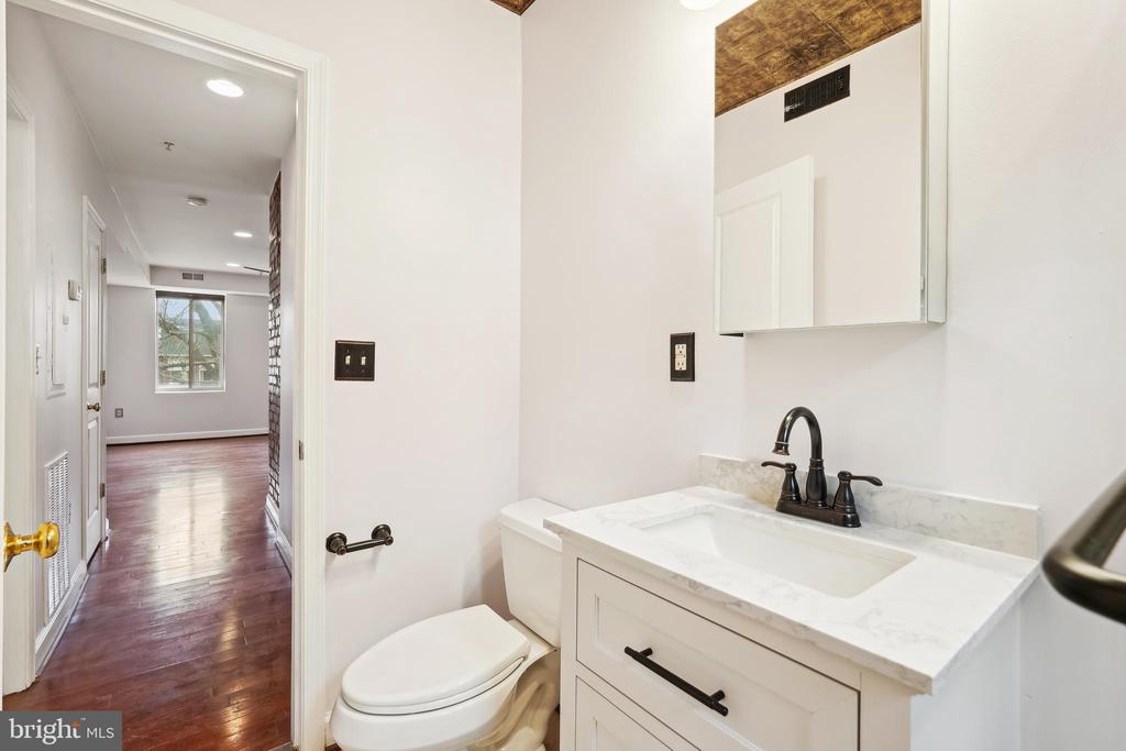 5401 9TH STREET NW 202