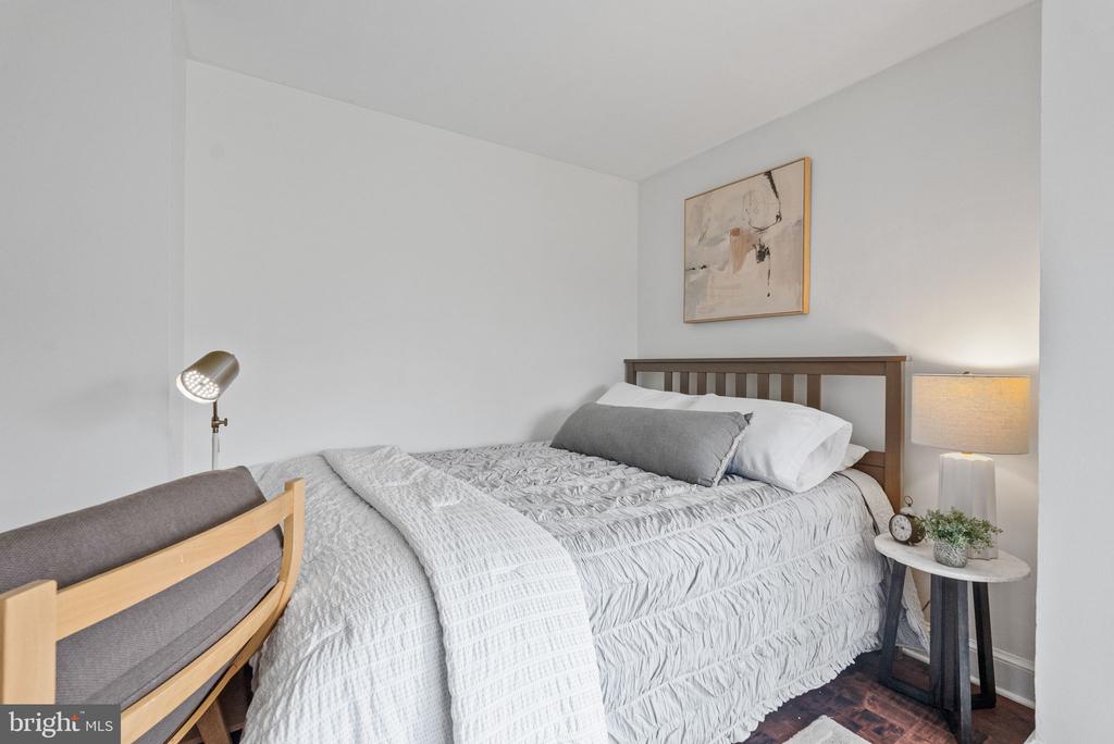 1825 T St NW #701