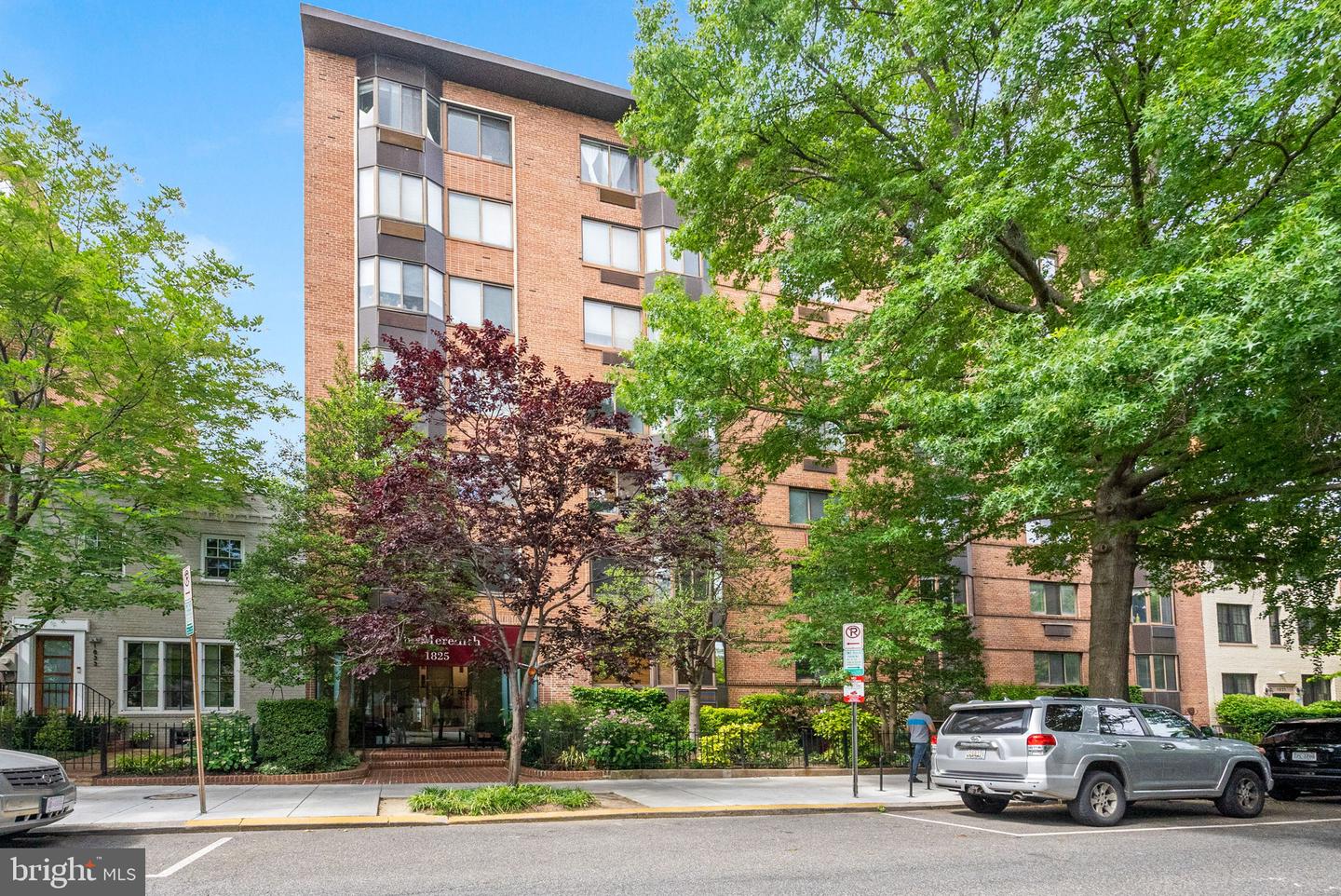 1825 T St NW #701