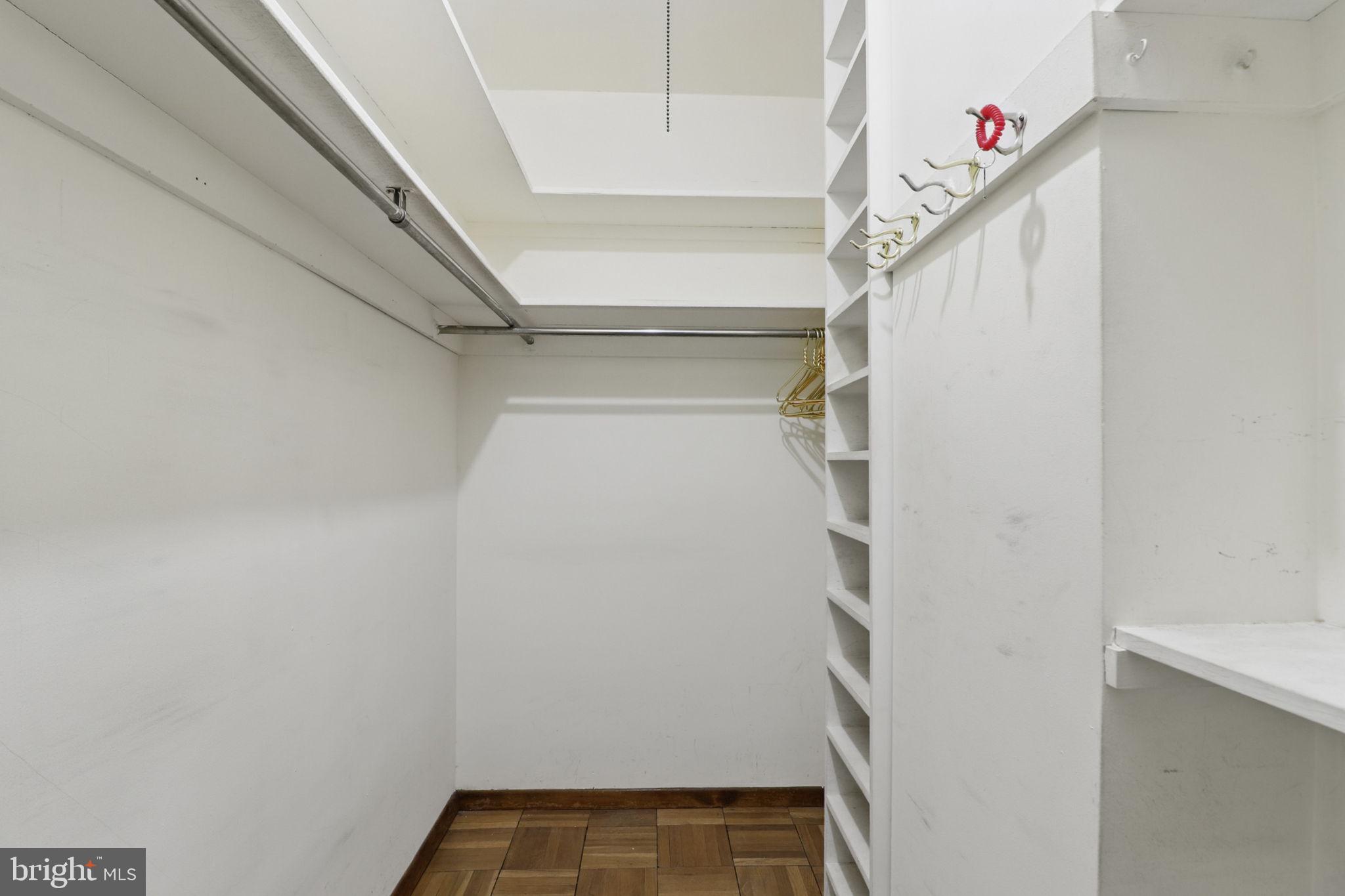 4200 Cathedral Ave NW #317